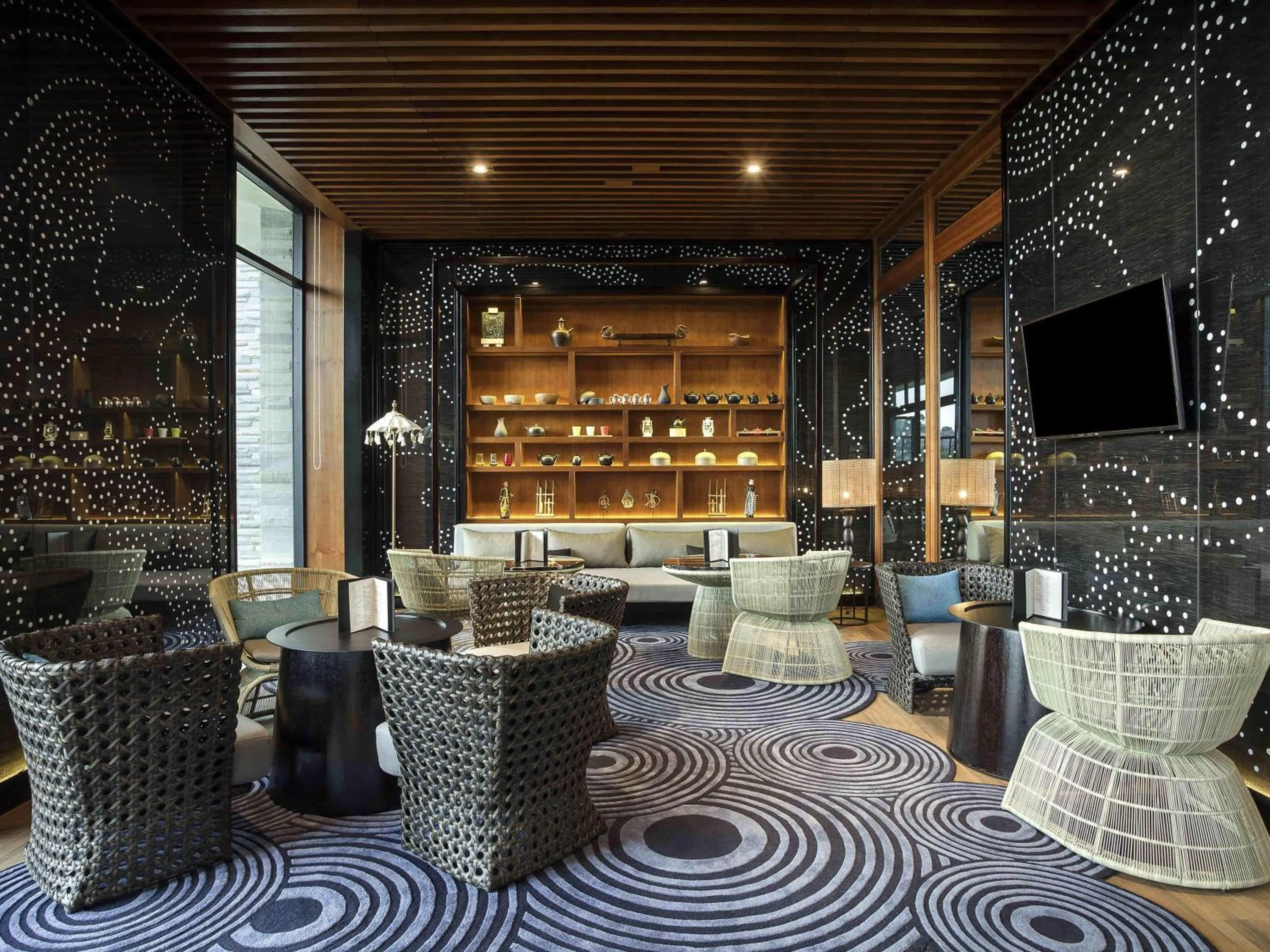 Lounge or bar in Pullman Ciawi Vimala Hills Resort