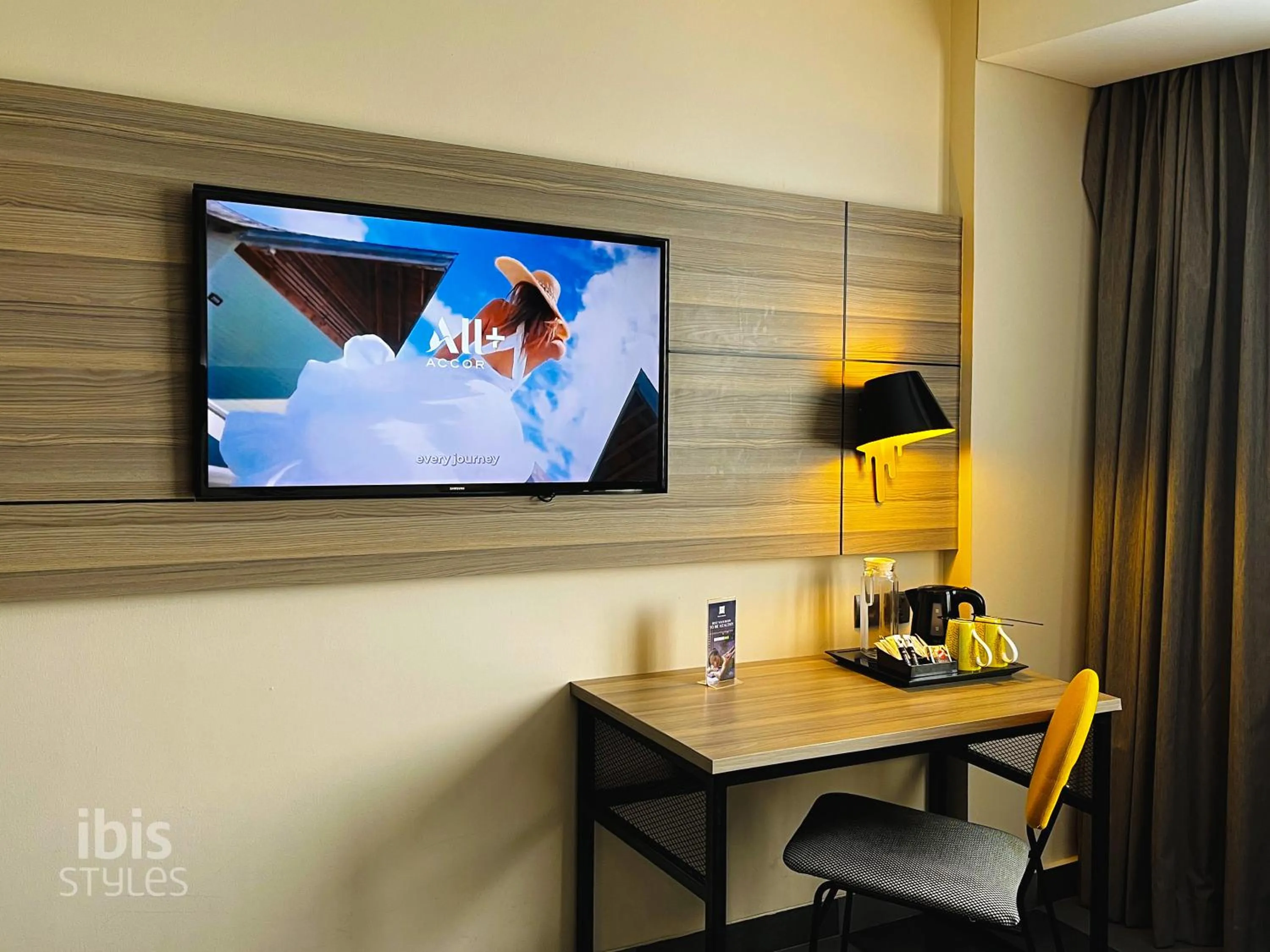 TV and multimedia in ibis Styles Bekasi Jatibening