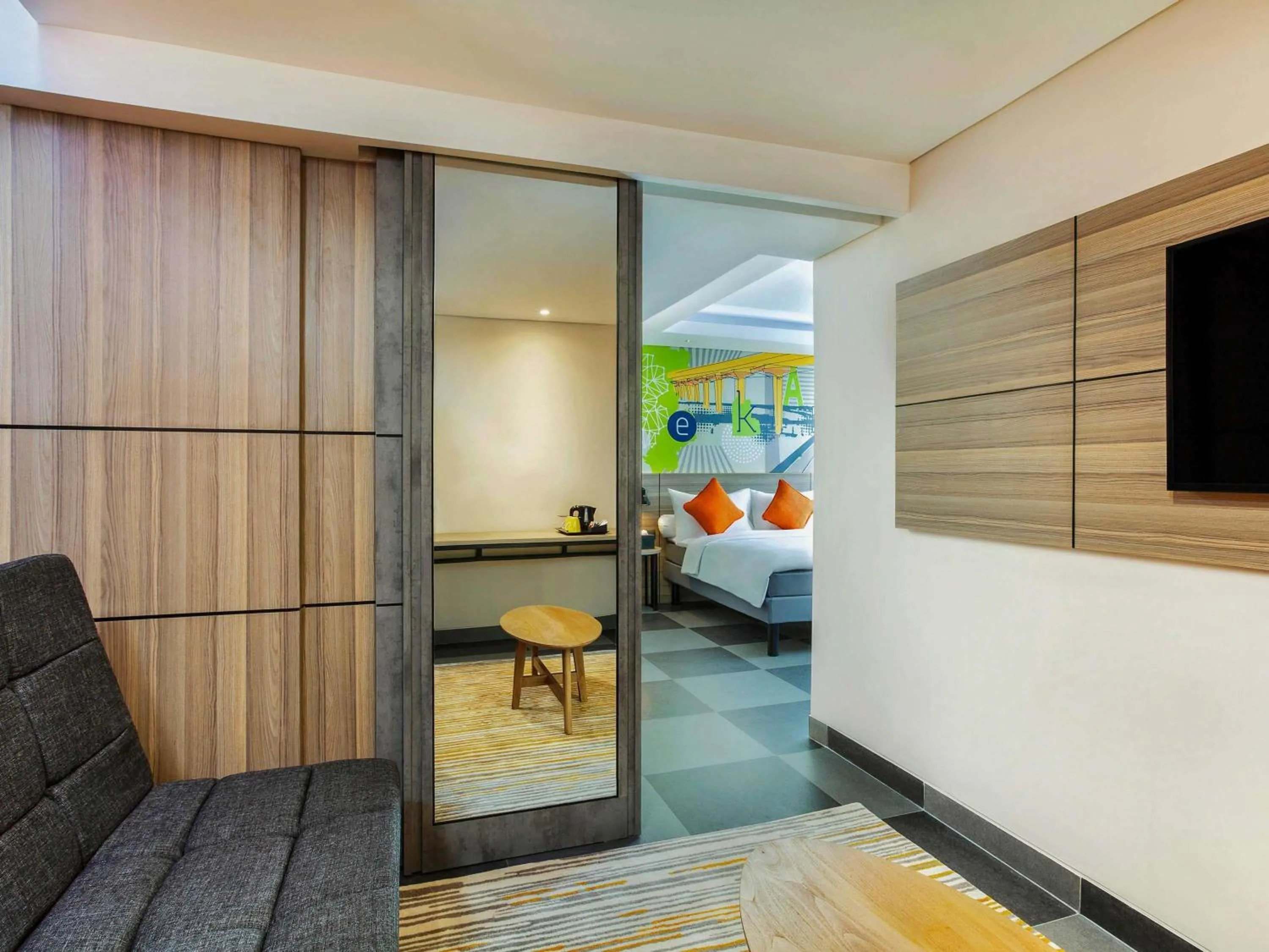 Bedroom, Bed in ibis Styles Bekasi Jatibening