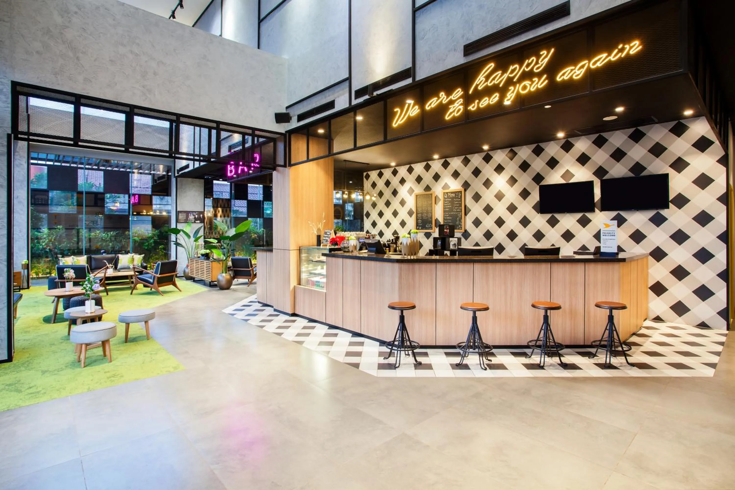 Lobby or reception in ibis Styles Bekasi Jatibening