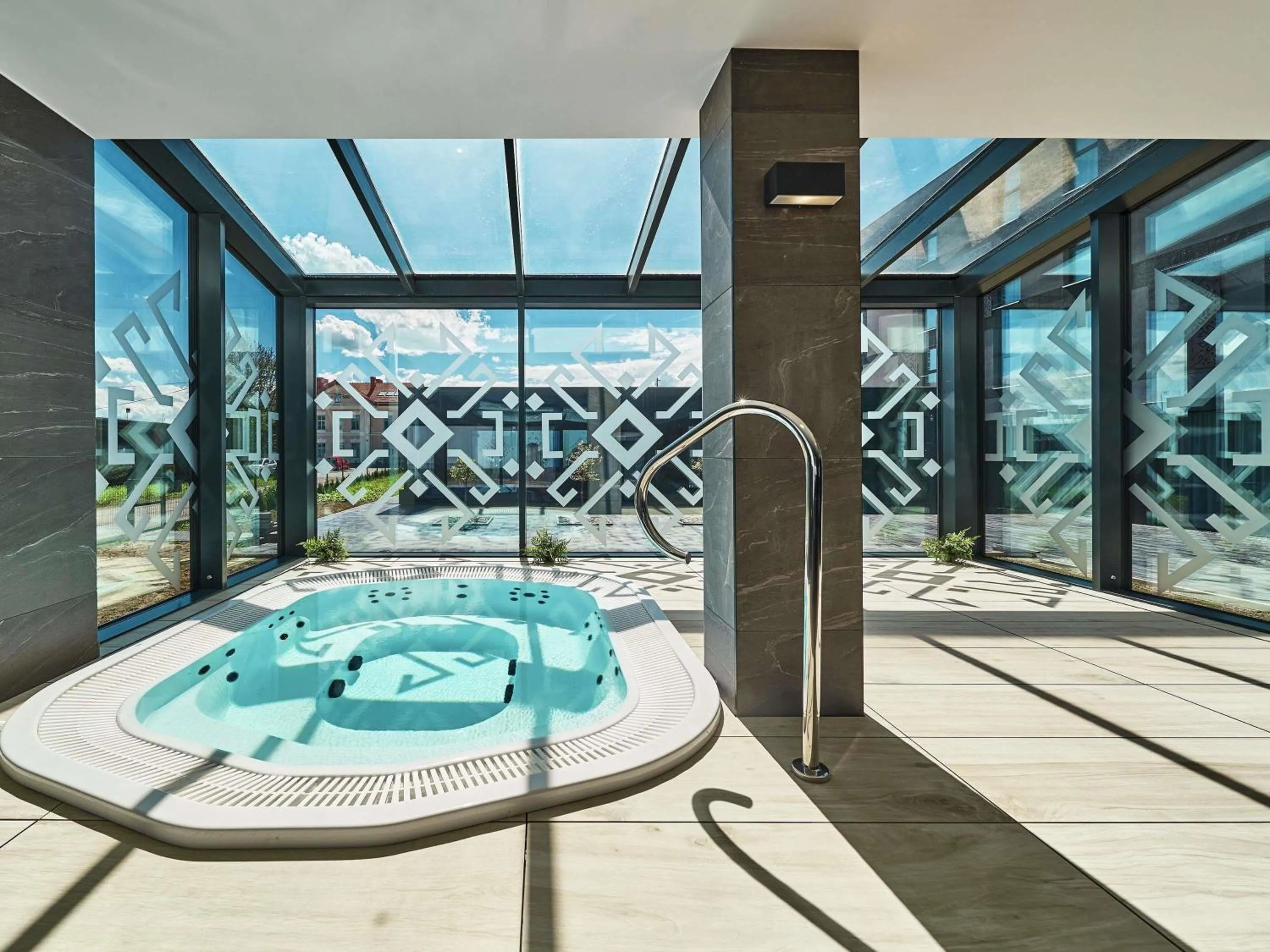 Pool view in ibis Styles Nowy Targ