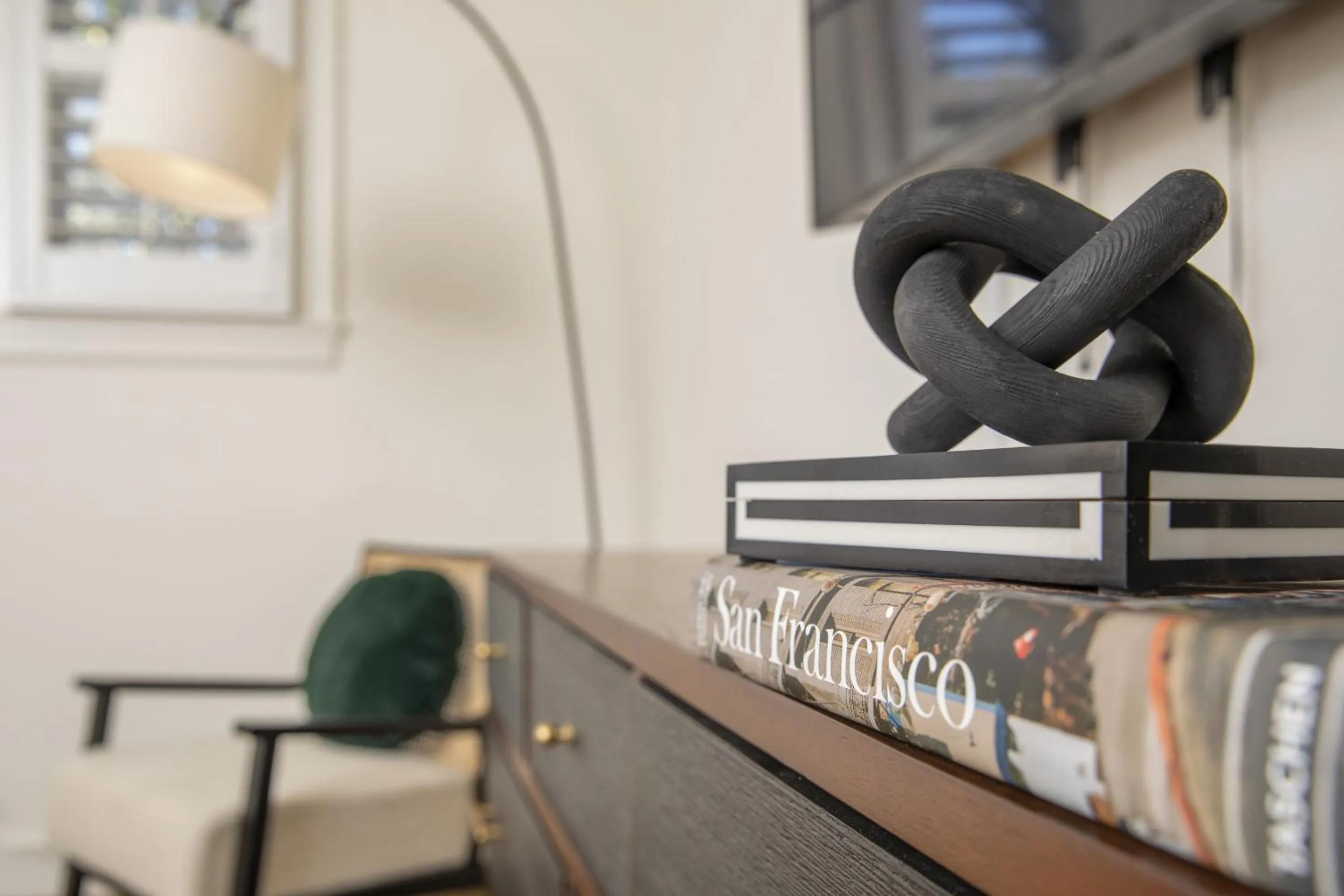 Bedroom in Washington Square Inn