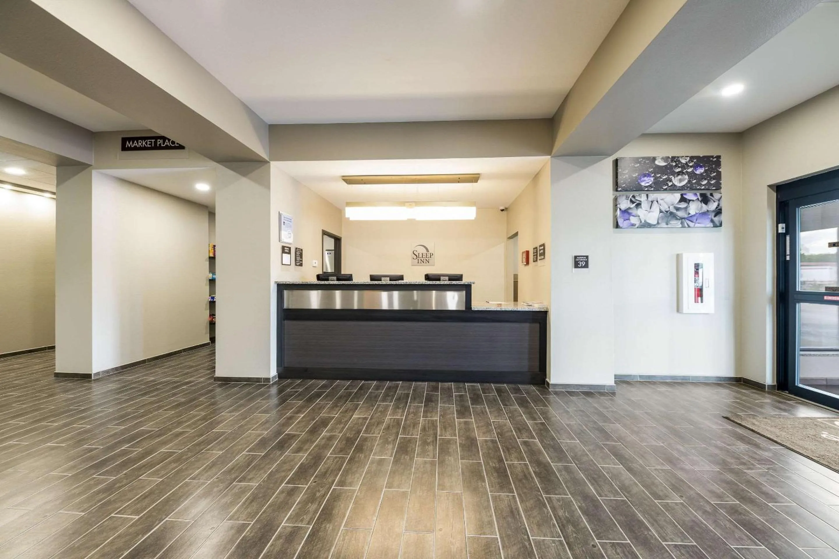 Lobby or reception in Sleep Inn Baxley