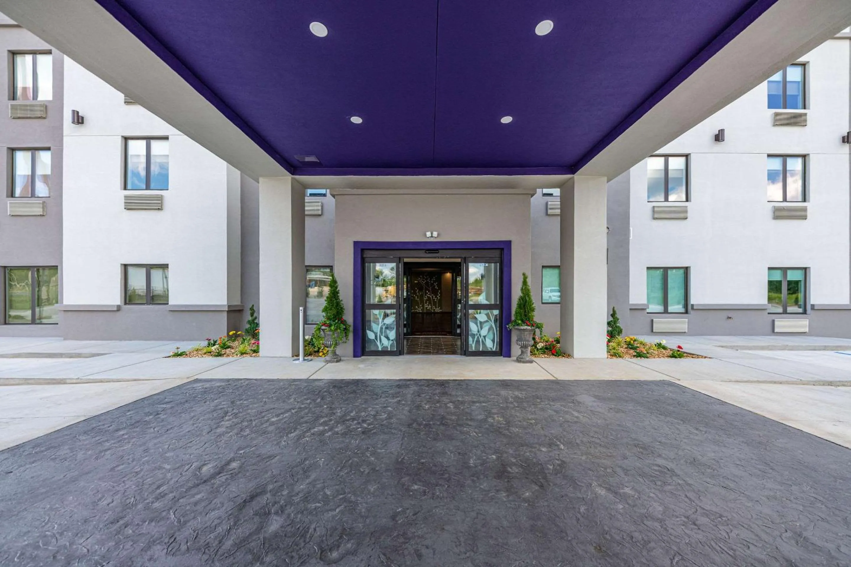 Property building in Sleep Inn Baxley