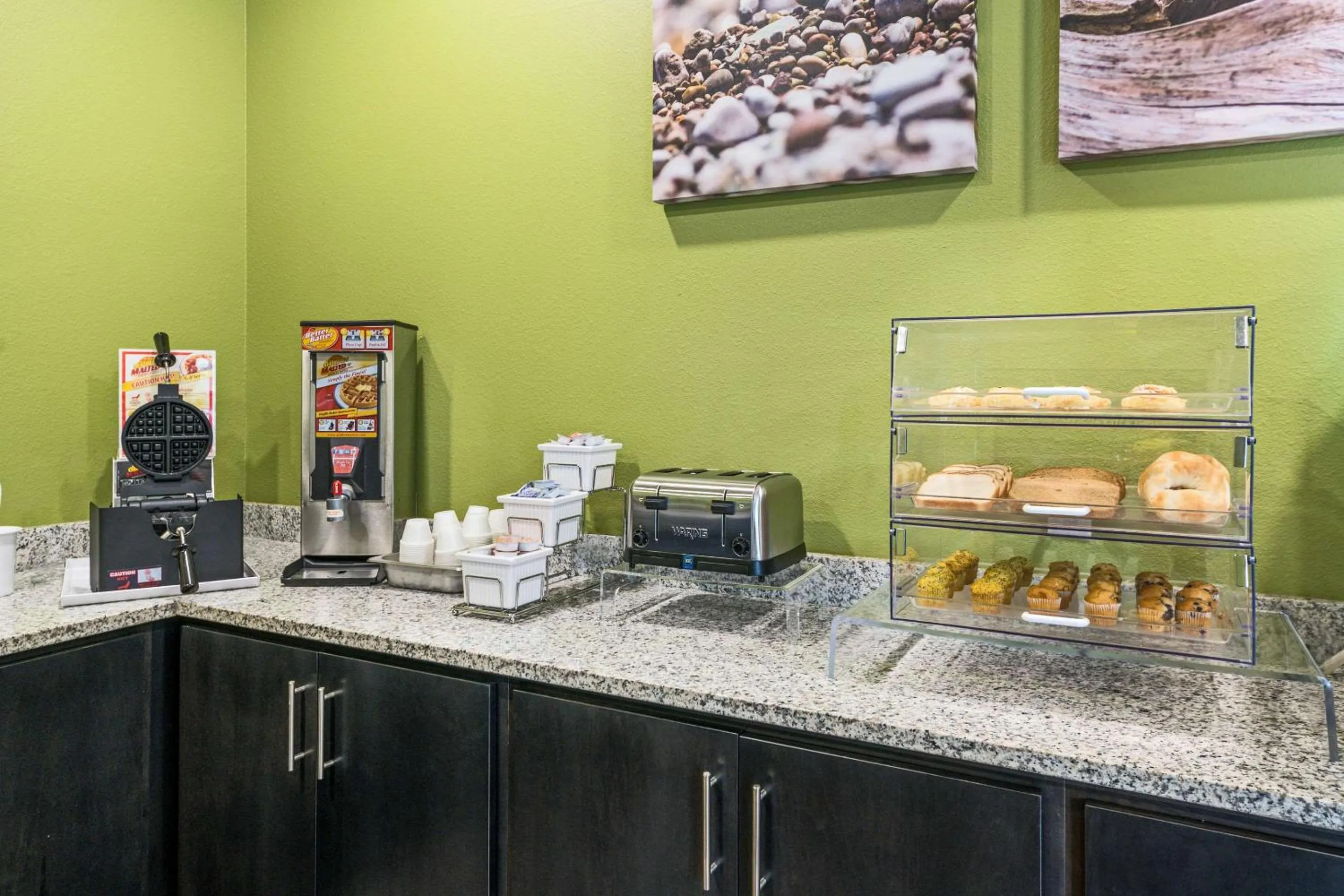 Restaurant/places to eat in Sleep Inn Baxley