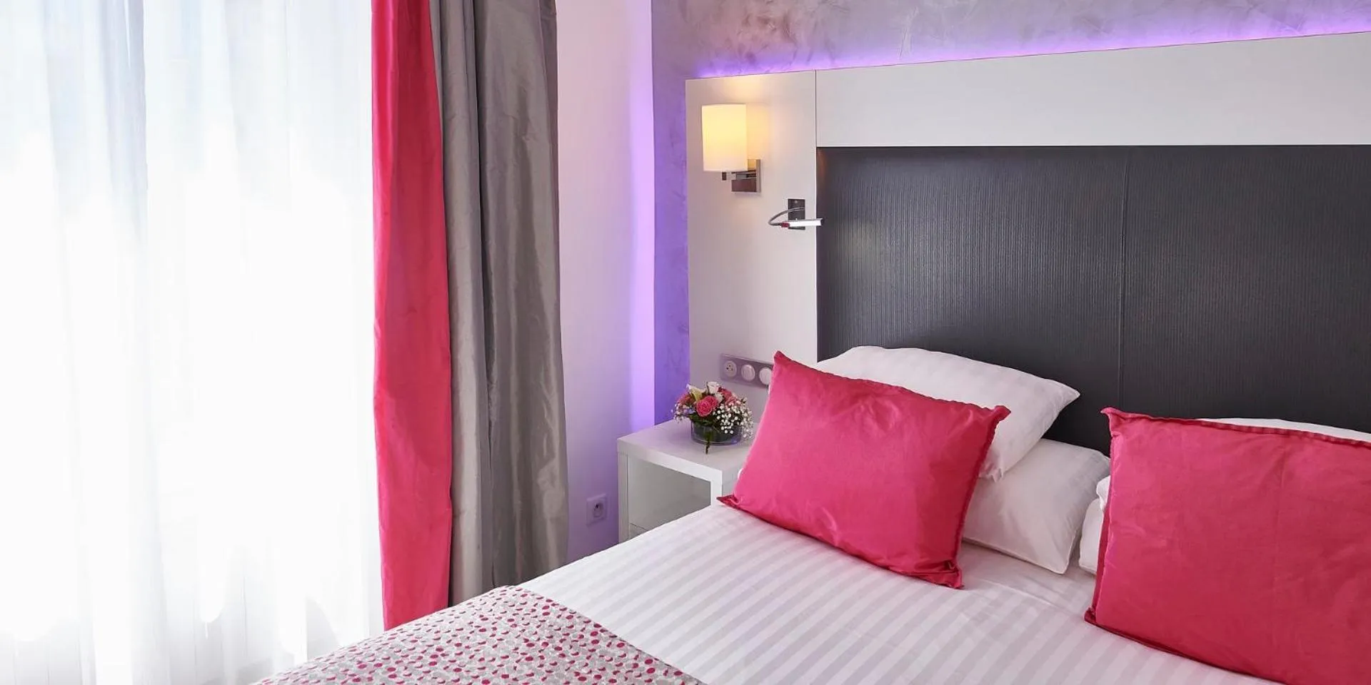 Bedroom, Bed in Best Western Plus Hotel Carlton Annecy