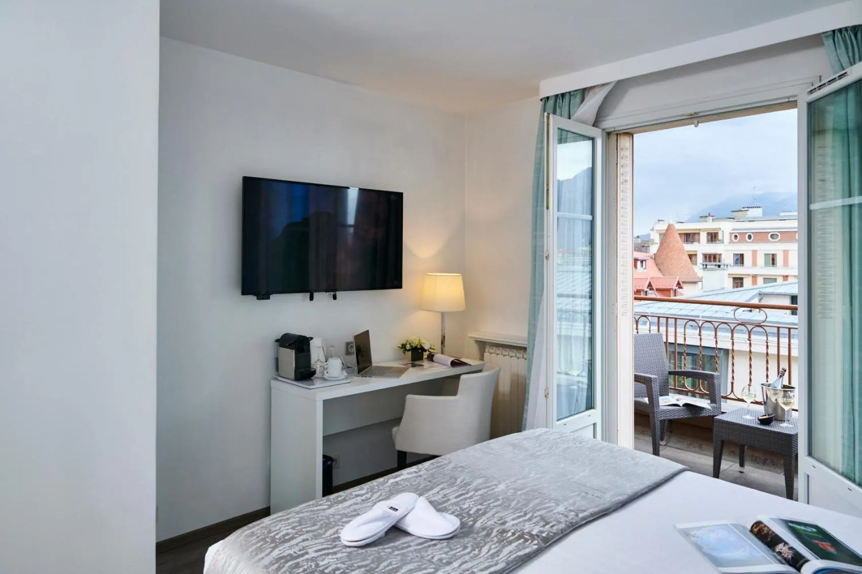 Balcony/Terrace, Bed in Best Western Plus Hotel Carlton Annecy