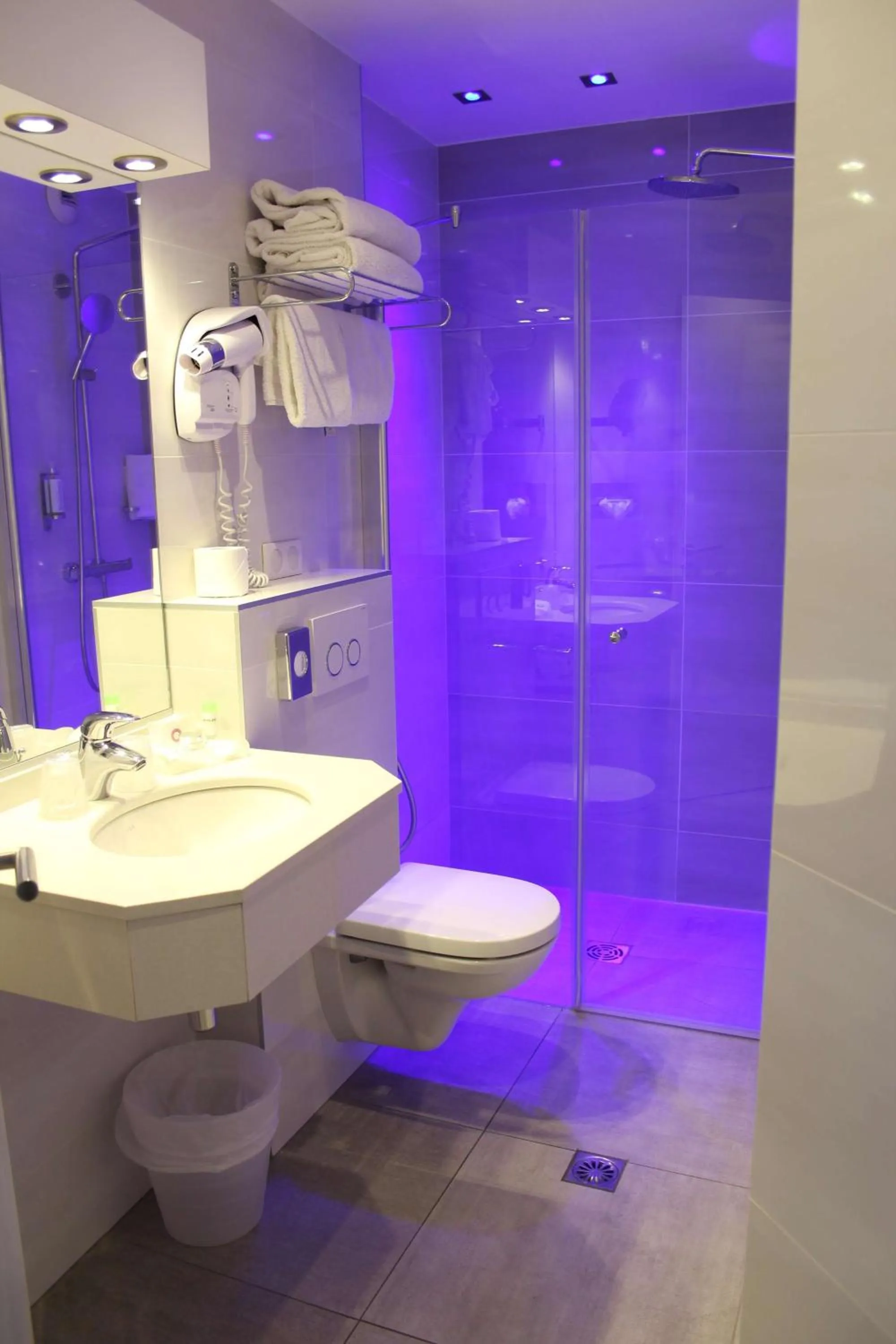 Bathroom in Best Western Plus Hotel Carlton Annecy