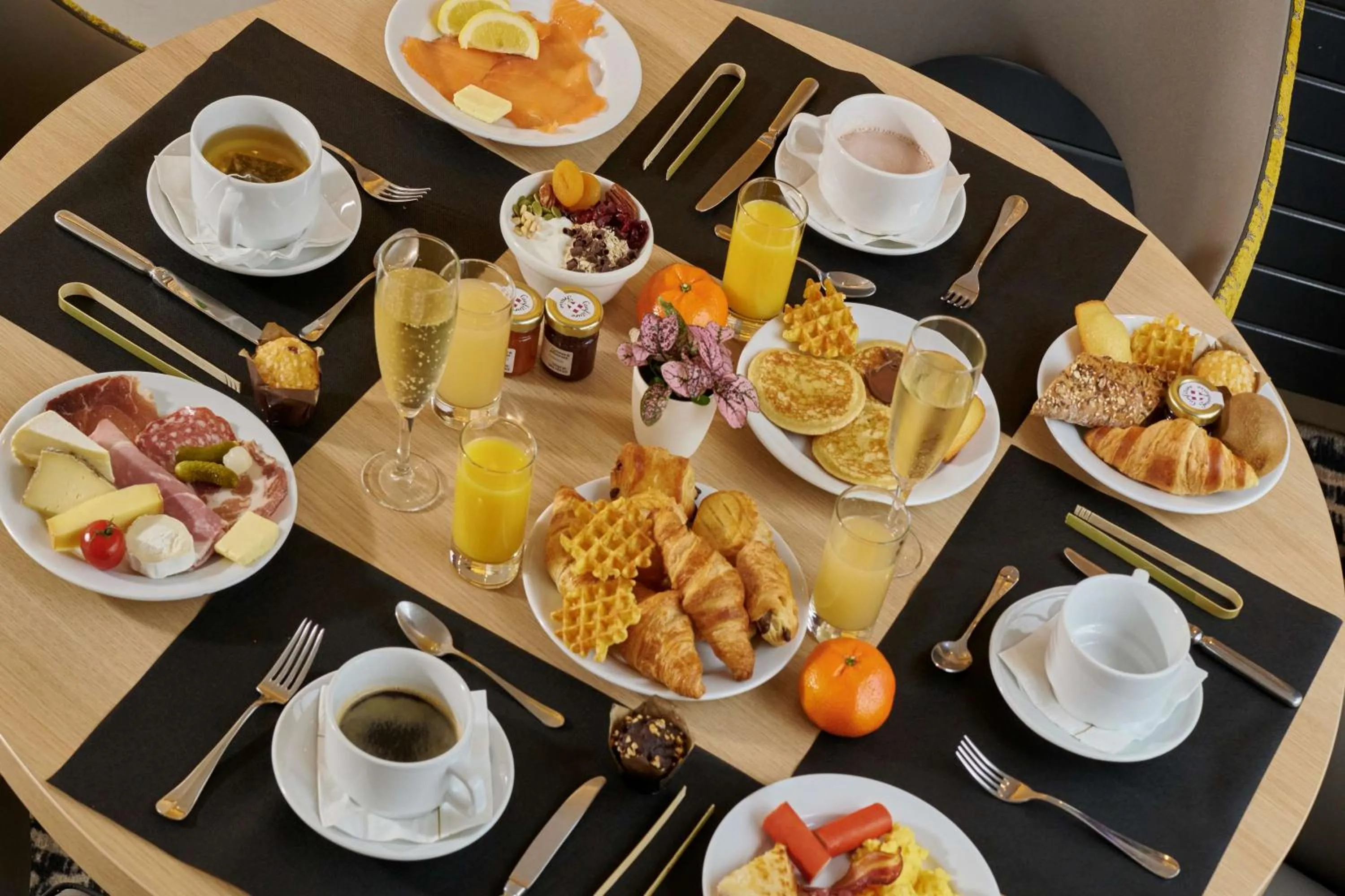 Breakfast in Best Western Plus Hotel Carlton Annecy