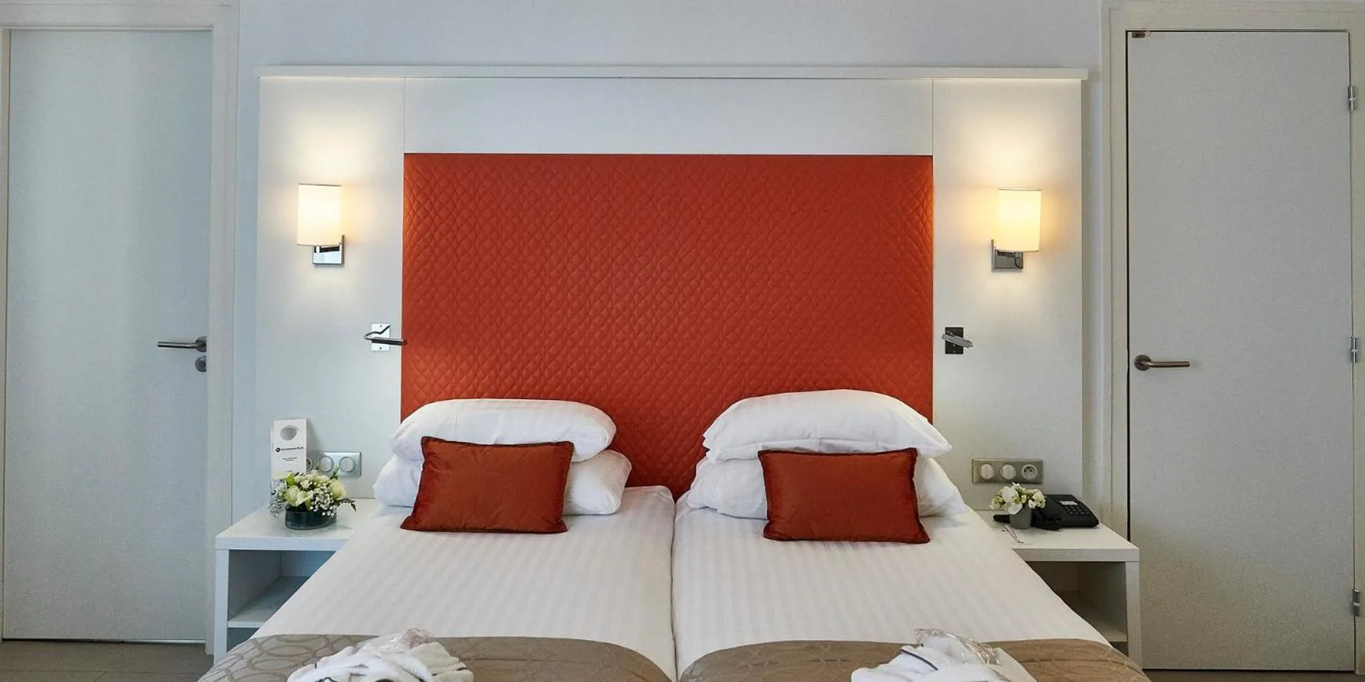 Bedroom, Bed in Best Western Plus Hotel Carlton Annecy