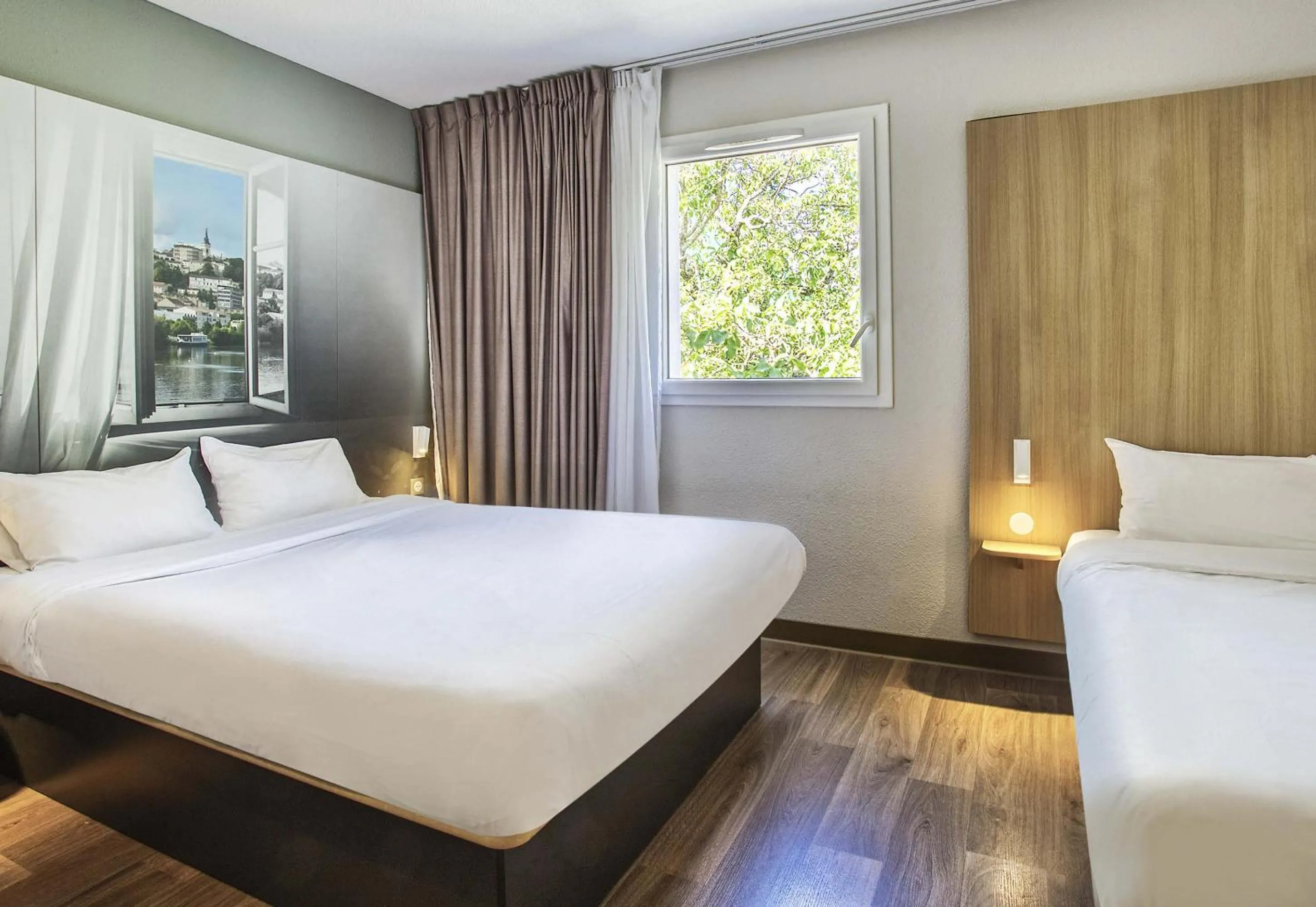 Bedroom, Bed in B&B HOTEL Angoulême