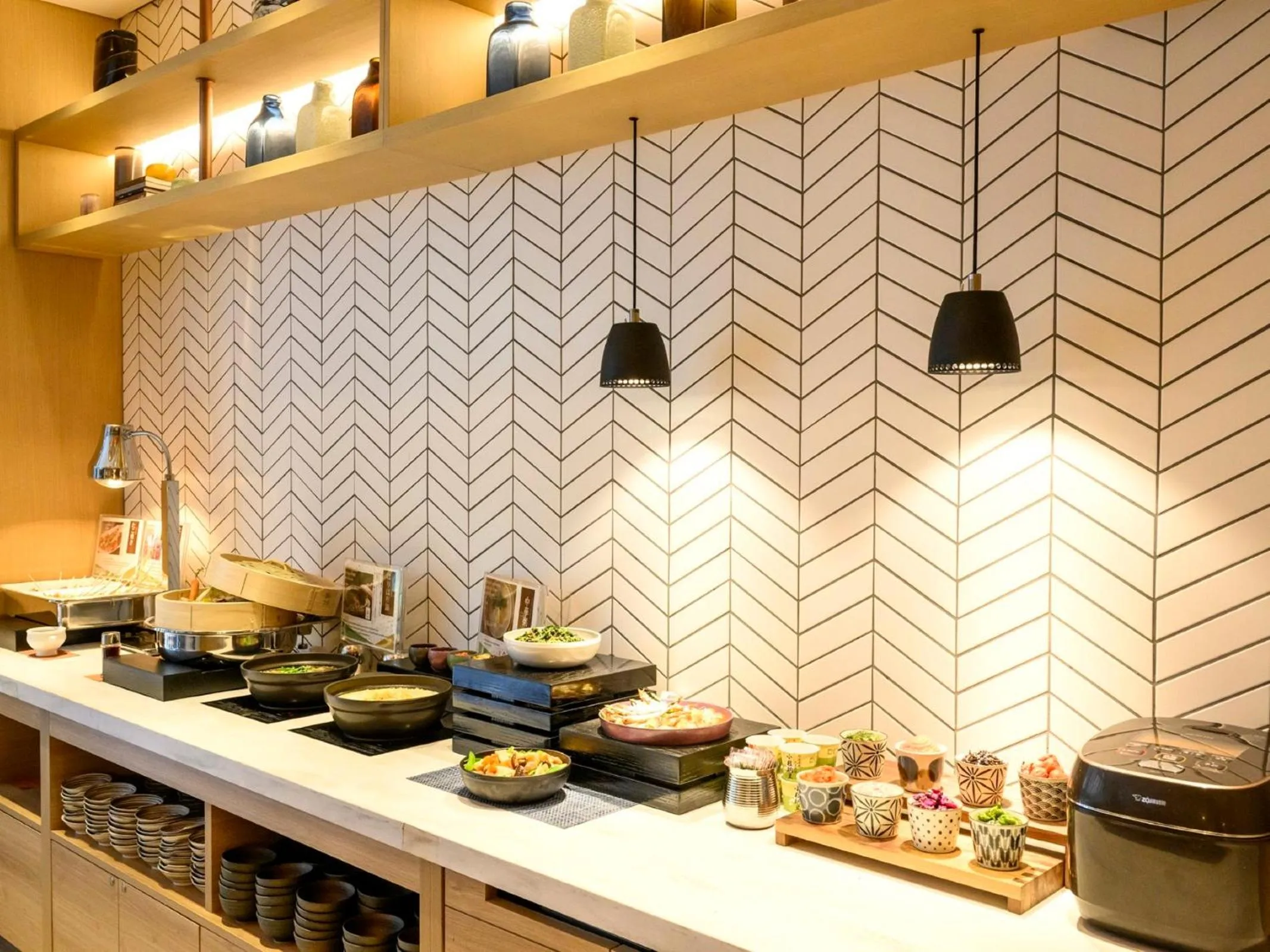 Restaurant/places to eat in Hotel Forza Osaka Kitahama