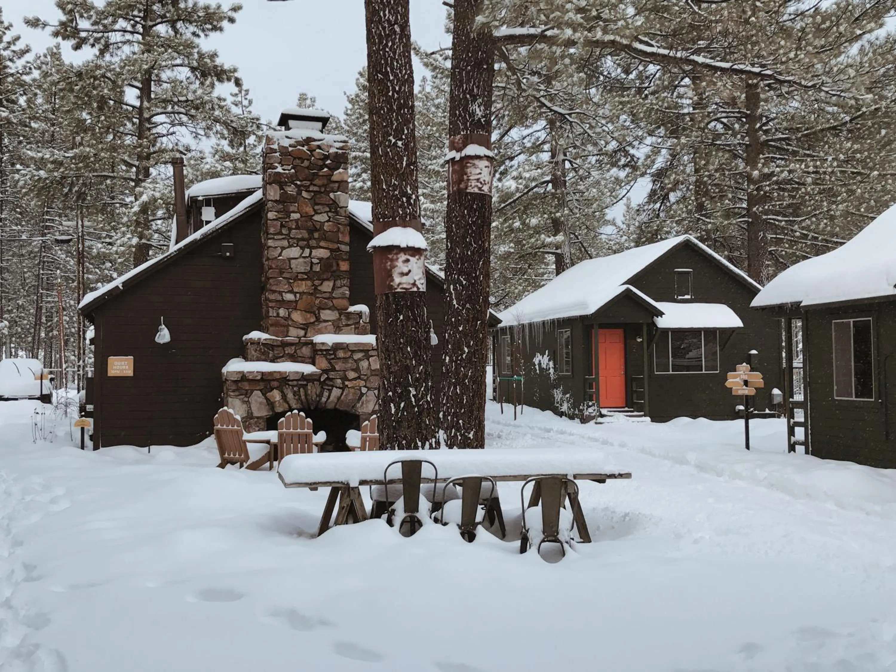 Property building in Noon Lodge