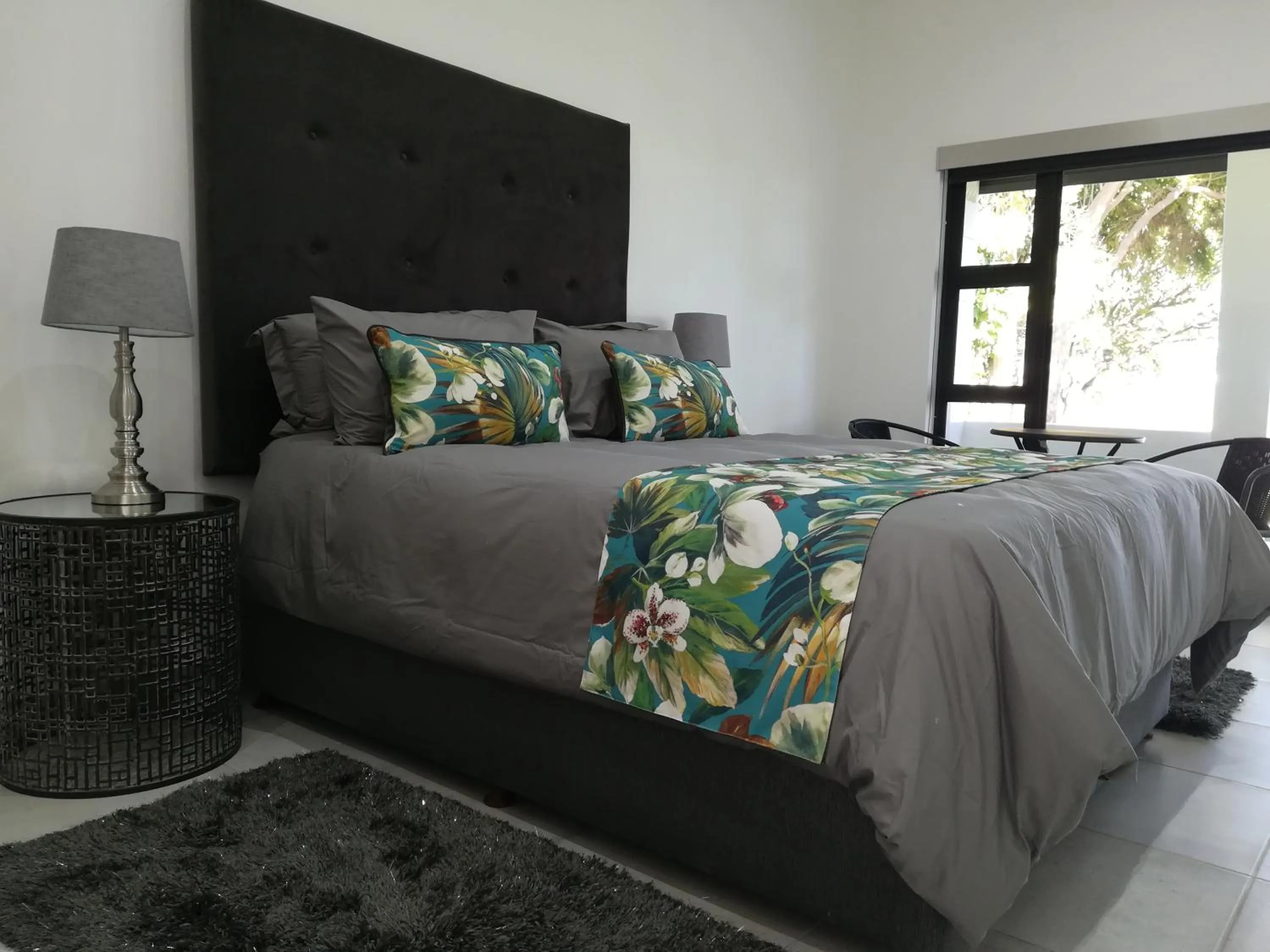 Bed in The Gamtoos Ferry Hotel