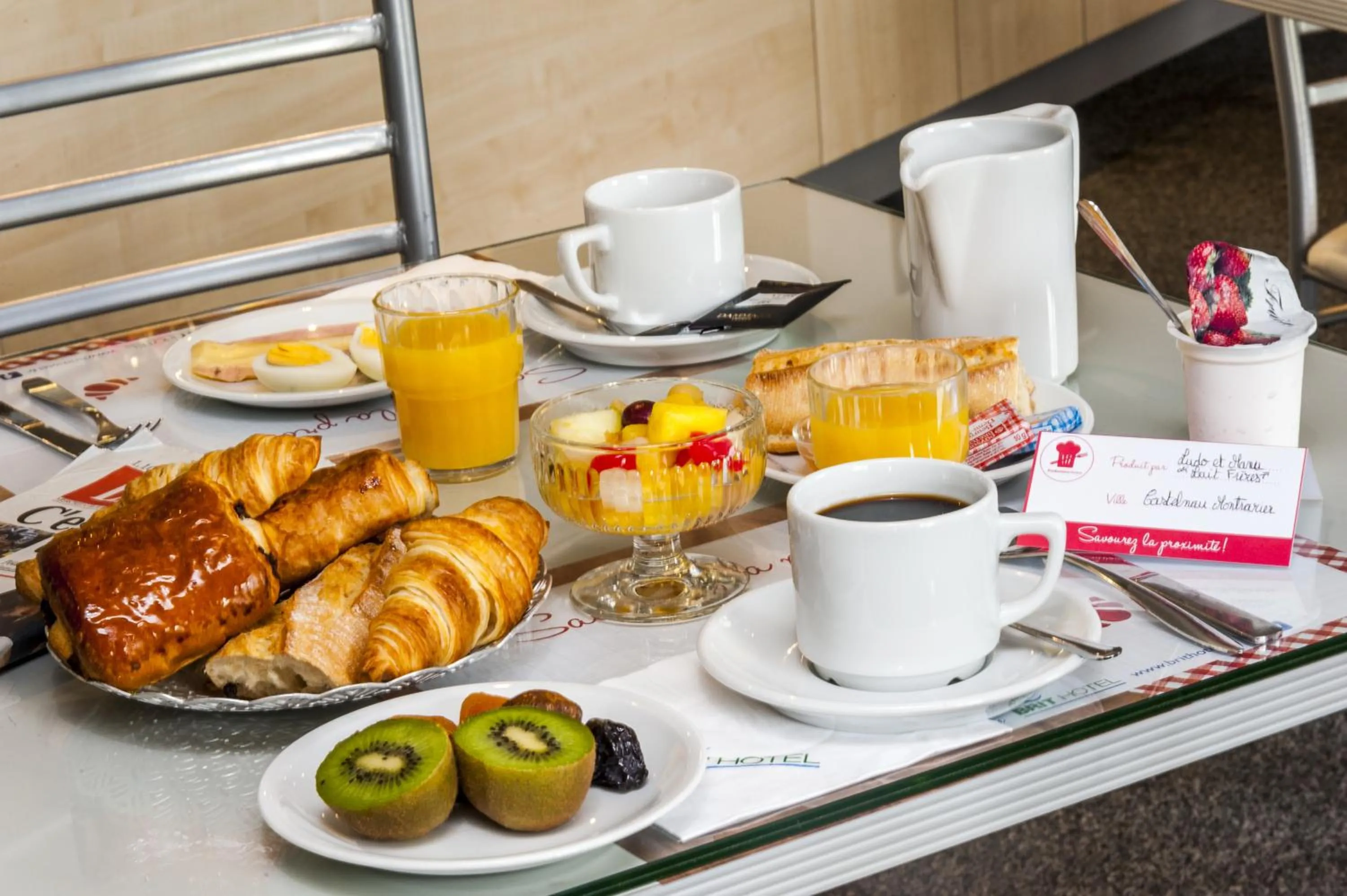 Breakfast in Brit Hotel Cahors - Le France
