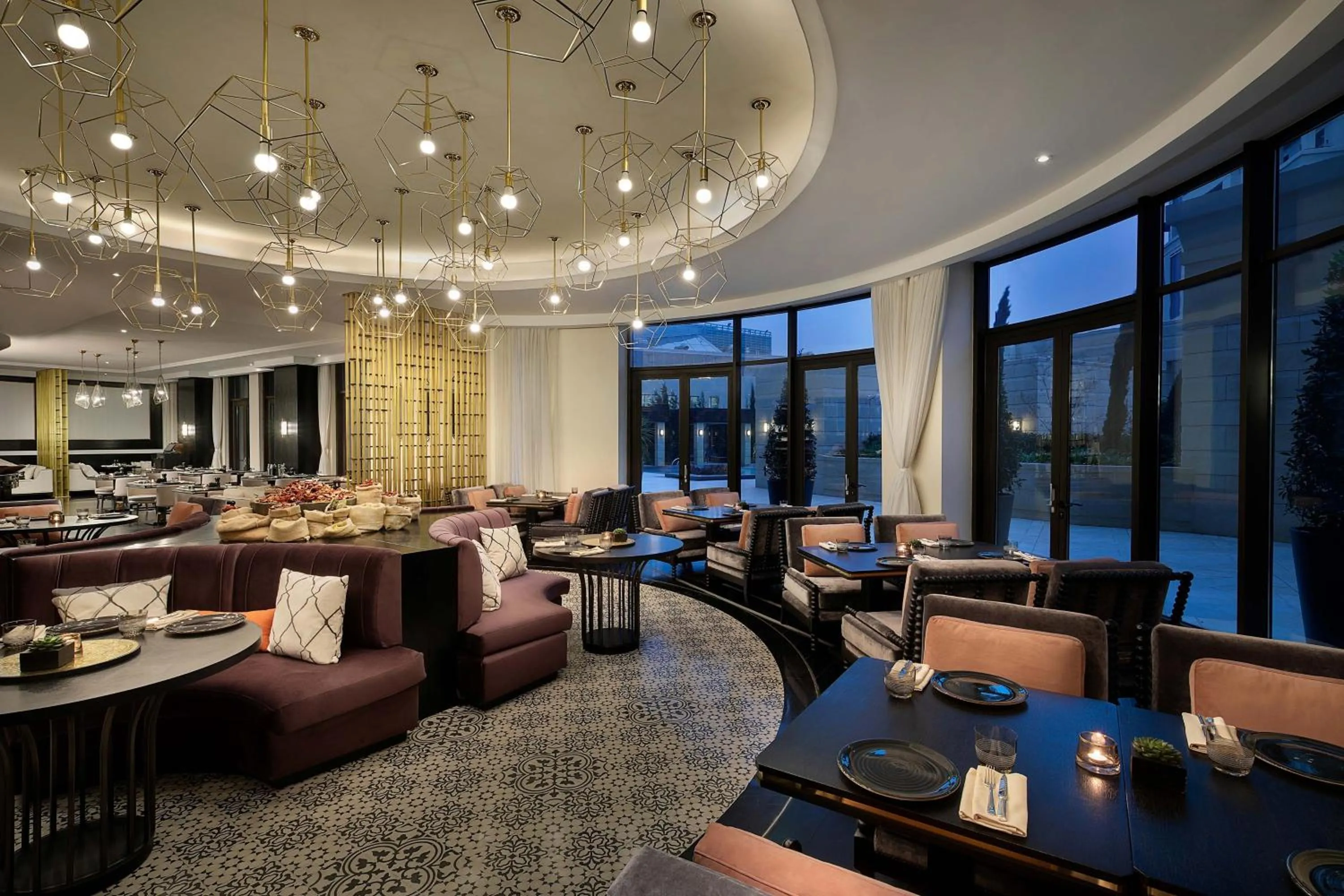 Restaurant/places to eat in The St. Regis Amman