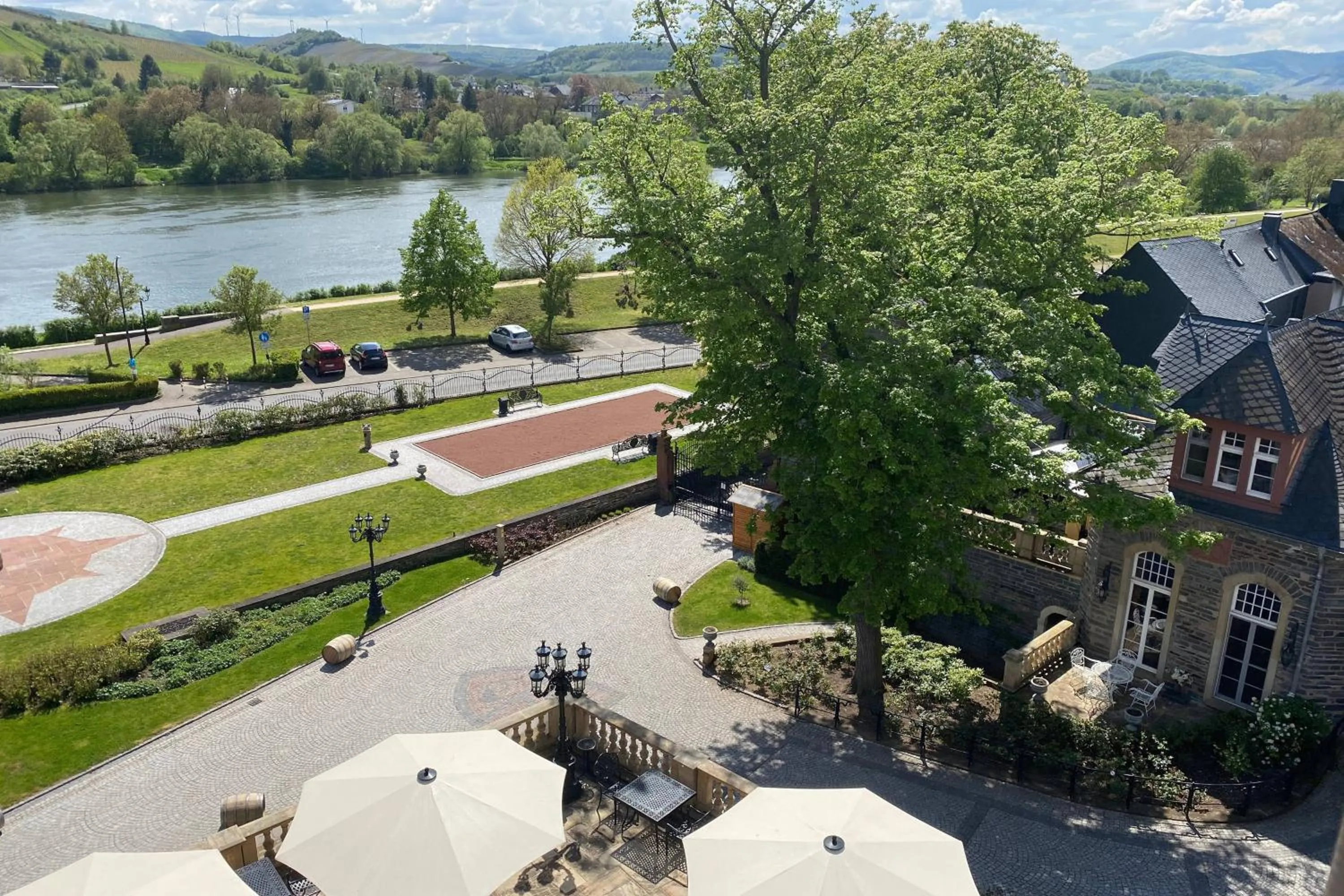 Photo of the whole room in Schloss Lieser, Autograph Collection