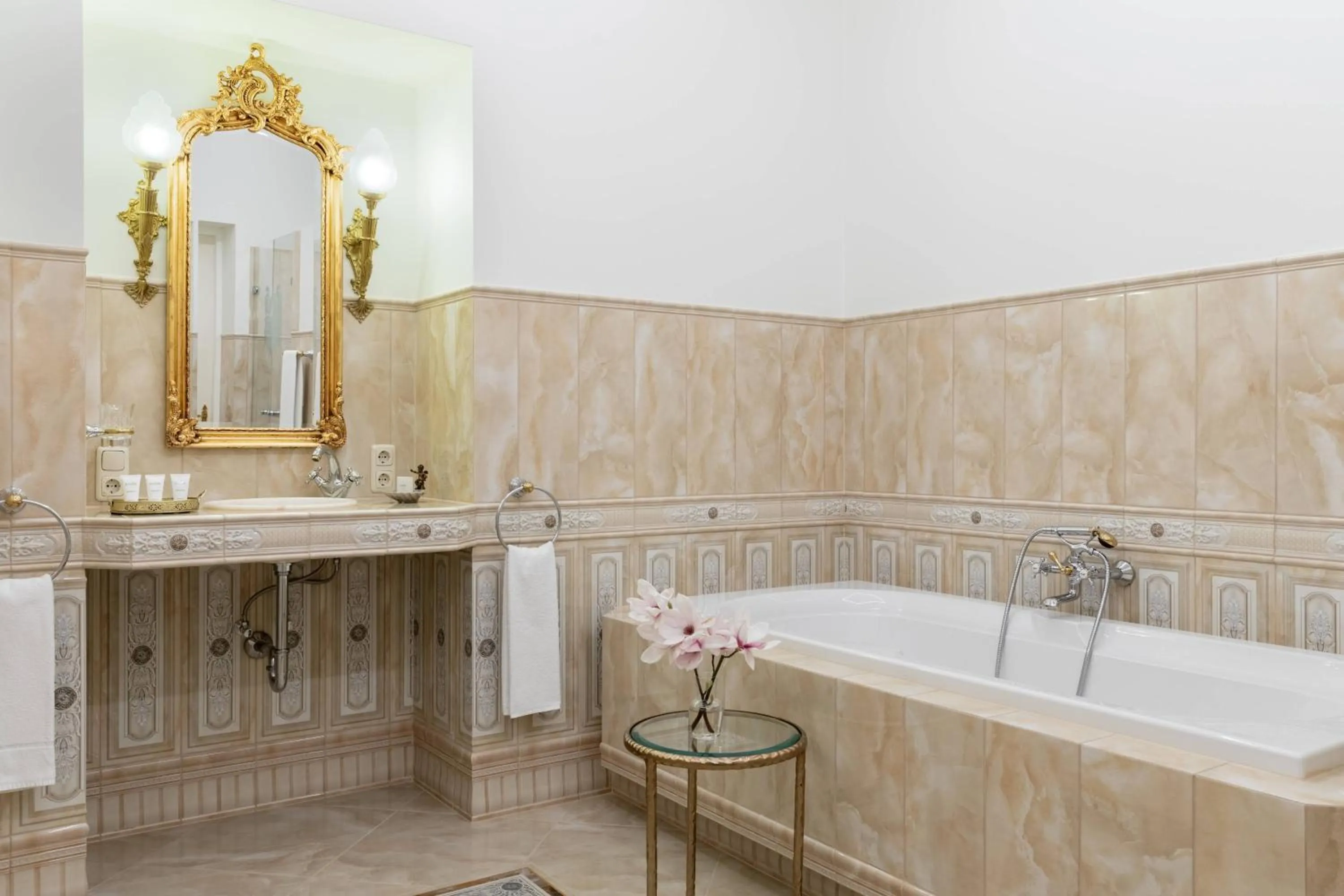 Bathroom in Schloss Lieser, Autograph Collection