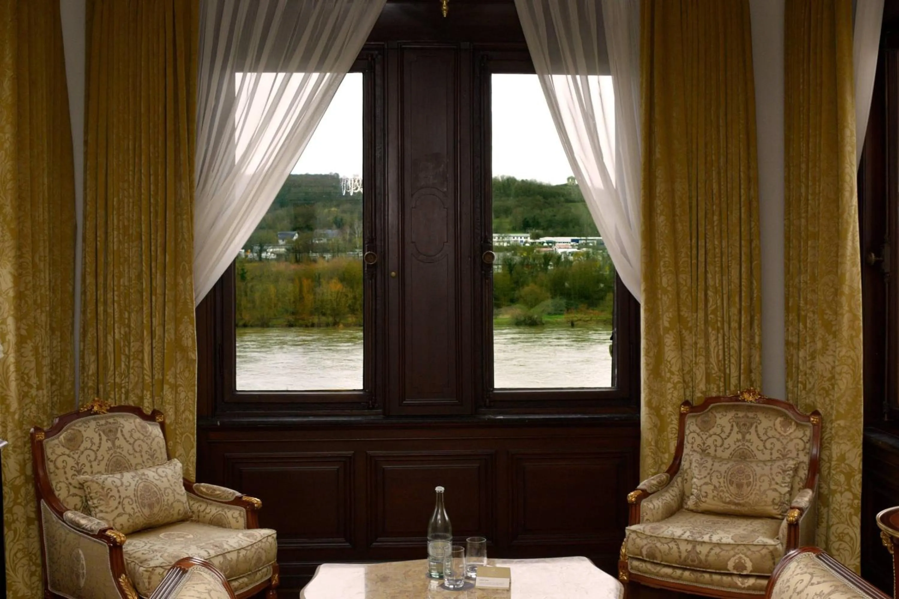 Photo of the whole room in Schloss Lieser, Autograph Collection