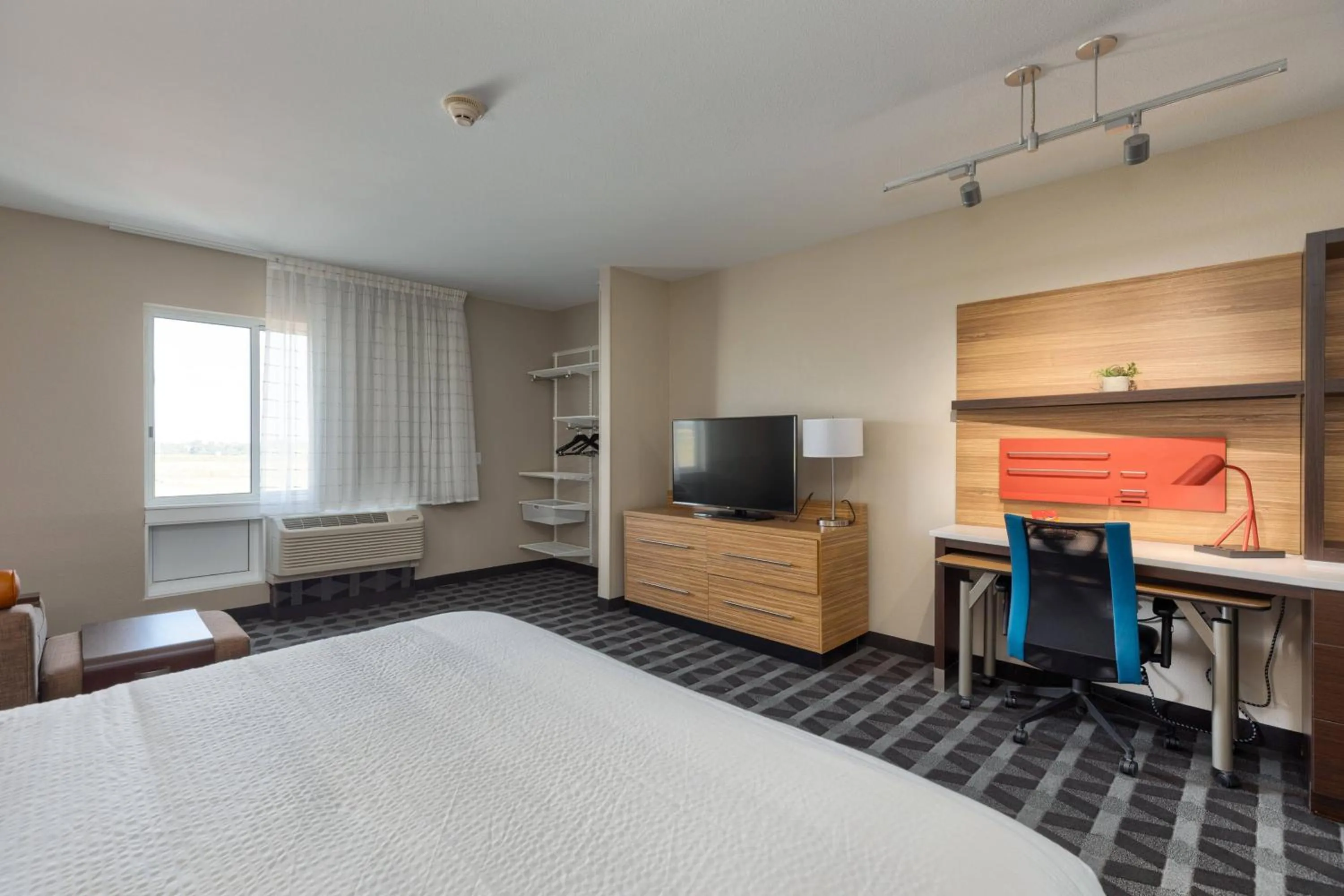 Bedroom, Bed in TownePlace Suites by Marriott Owensboro