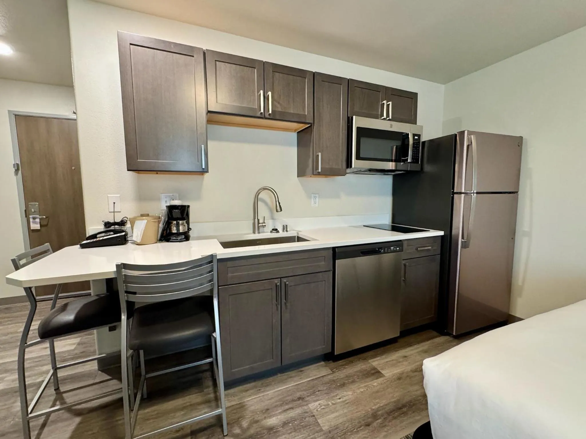 Kitchen or kitchenette in Alaska's Select Inn Wasilla