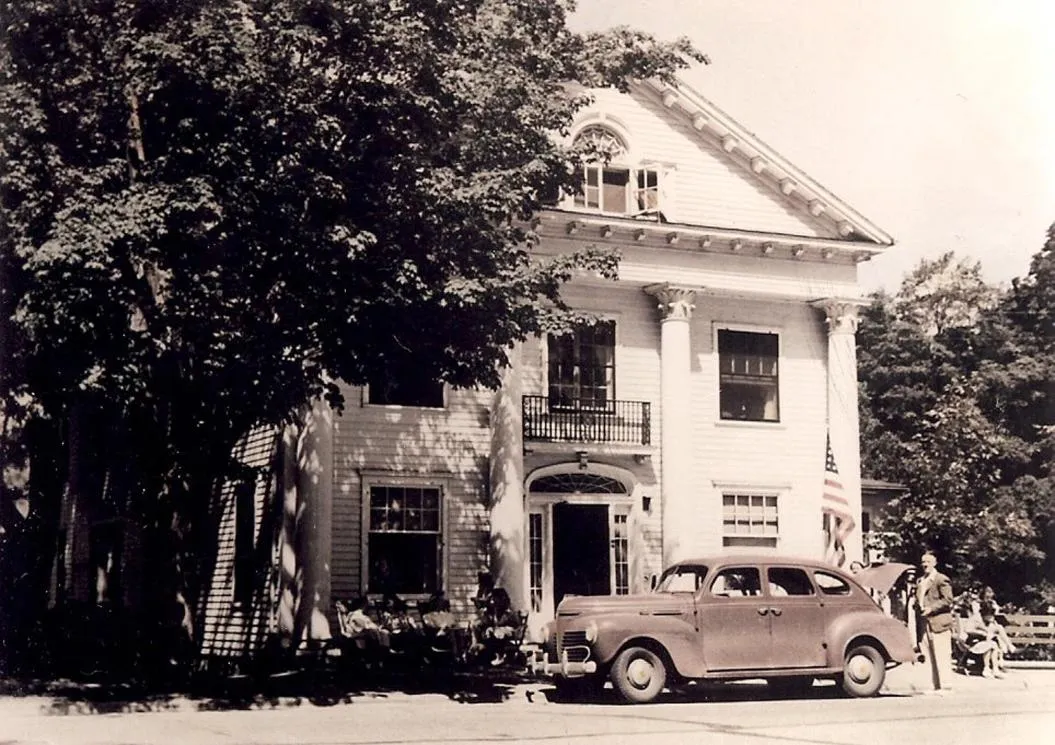 Landmark view in Maplewood Hotel