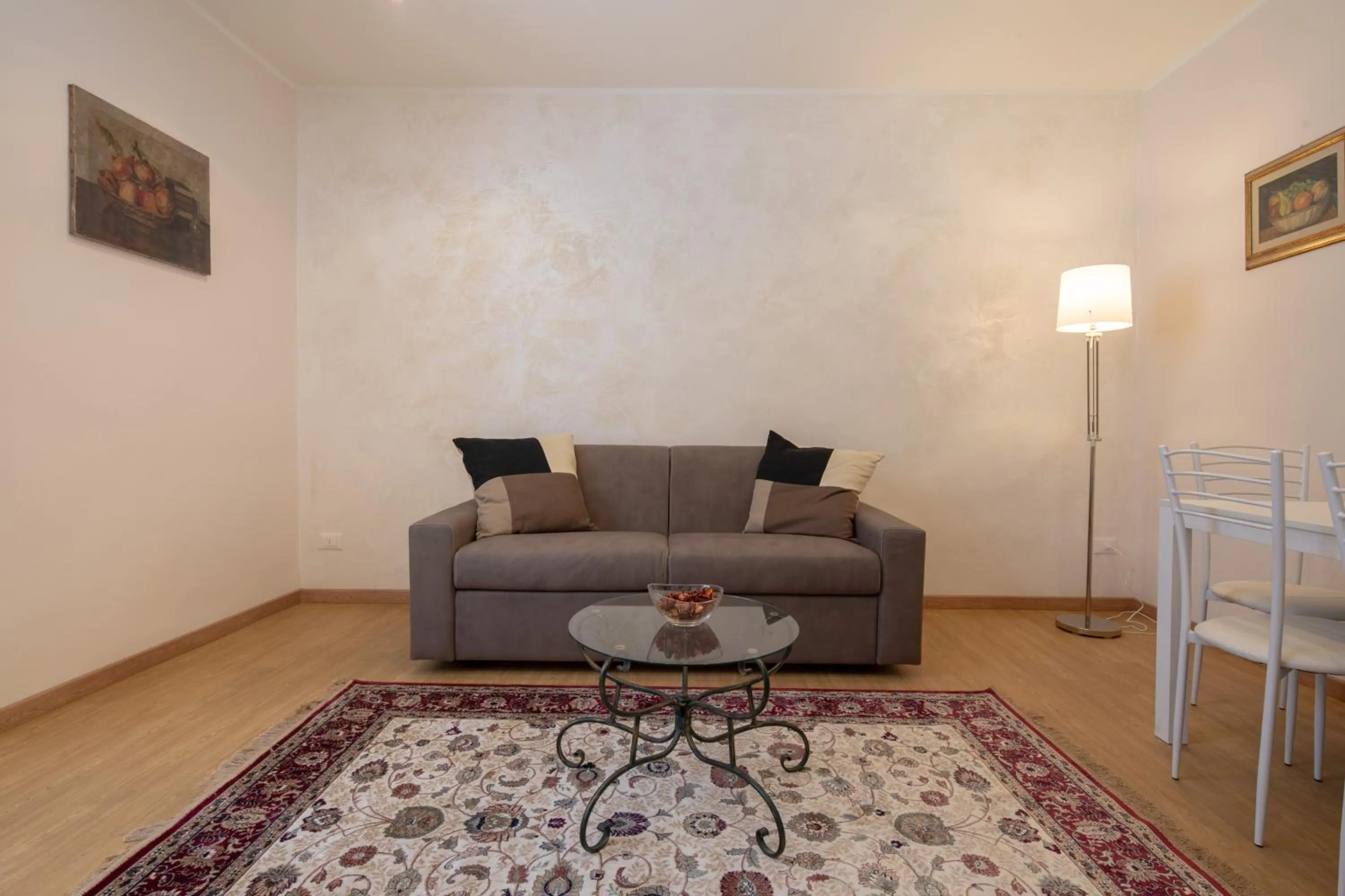 Living room in Modern Duomo View by Mmega