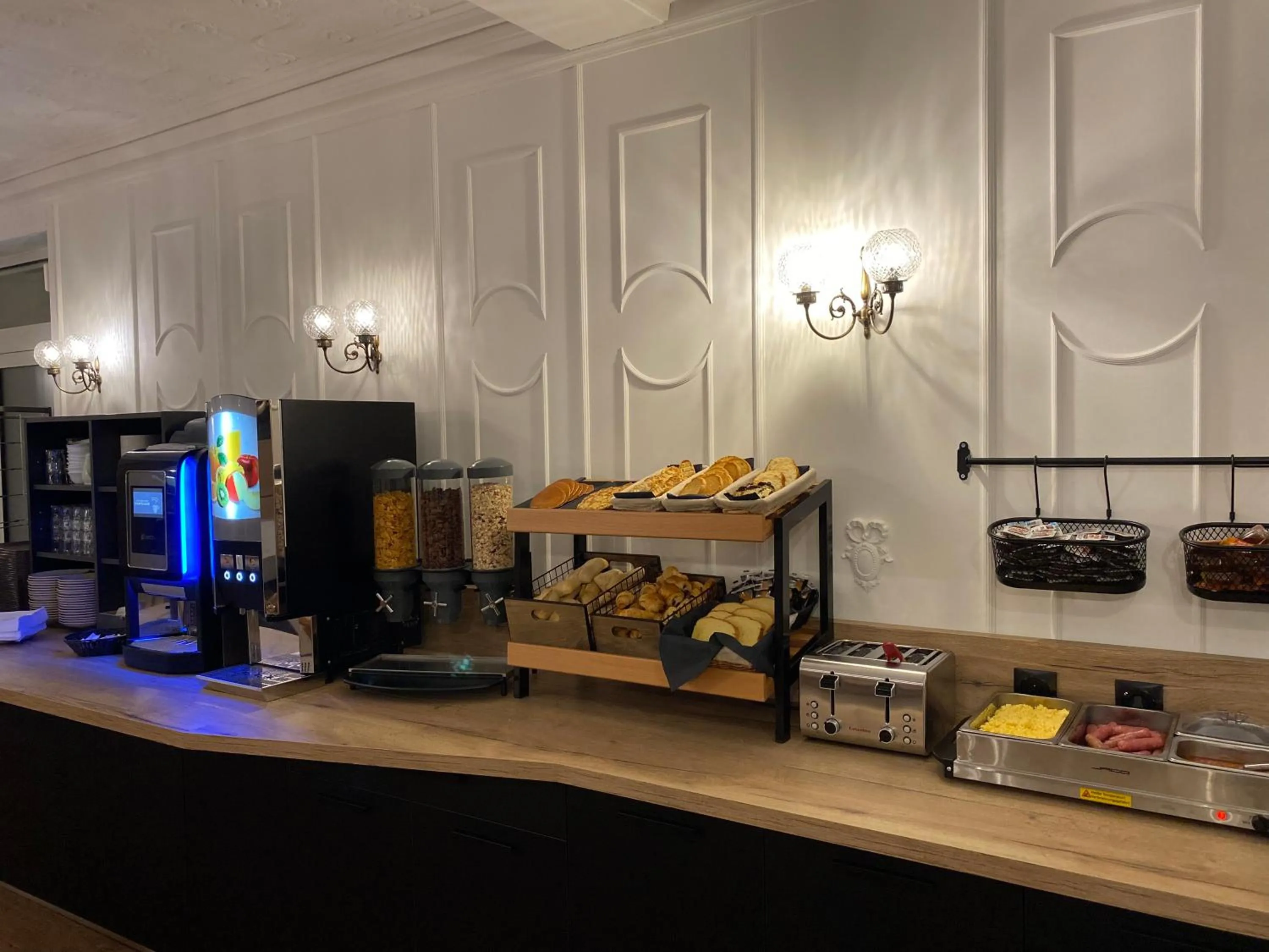 Breakfast in Hotel du Louvre