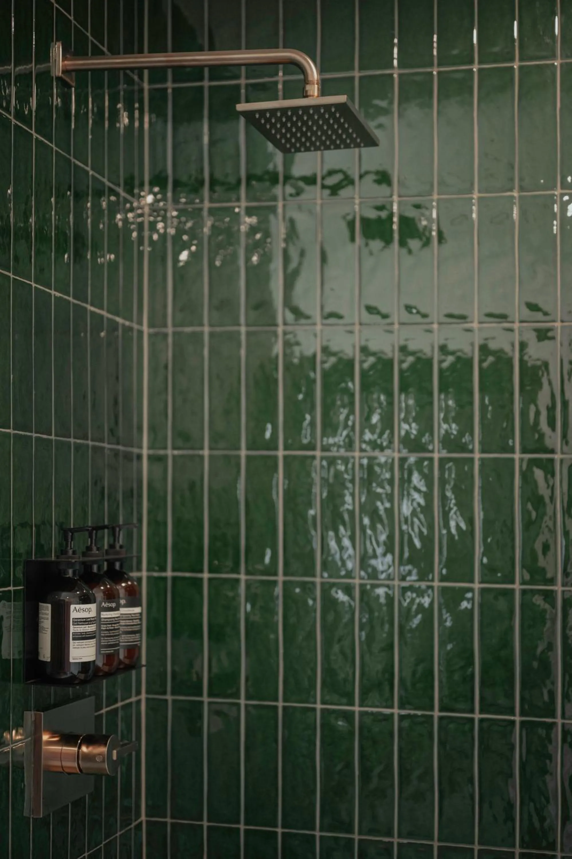 Shower in The Rochester Hotel