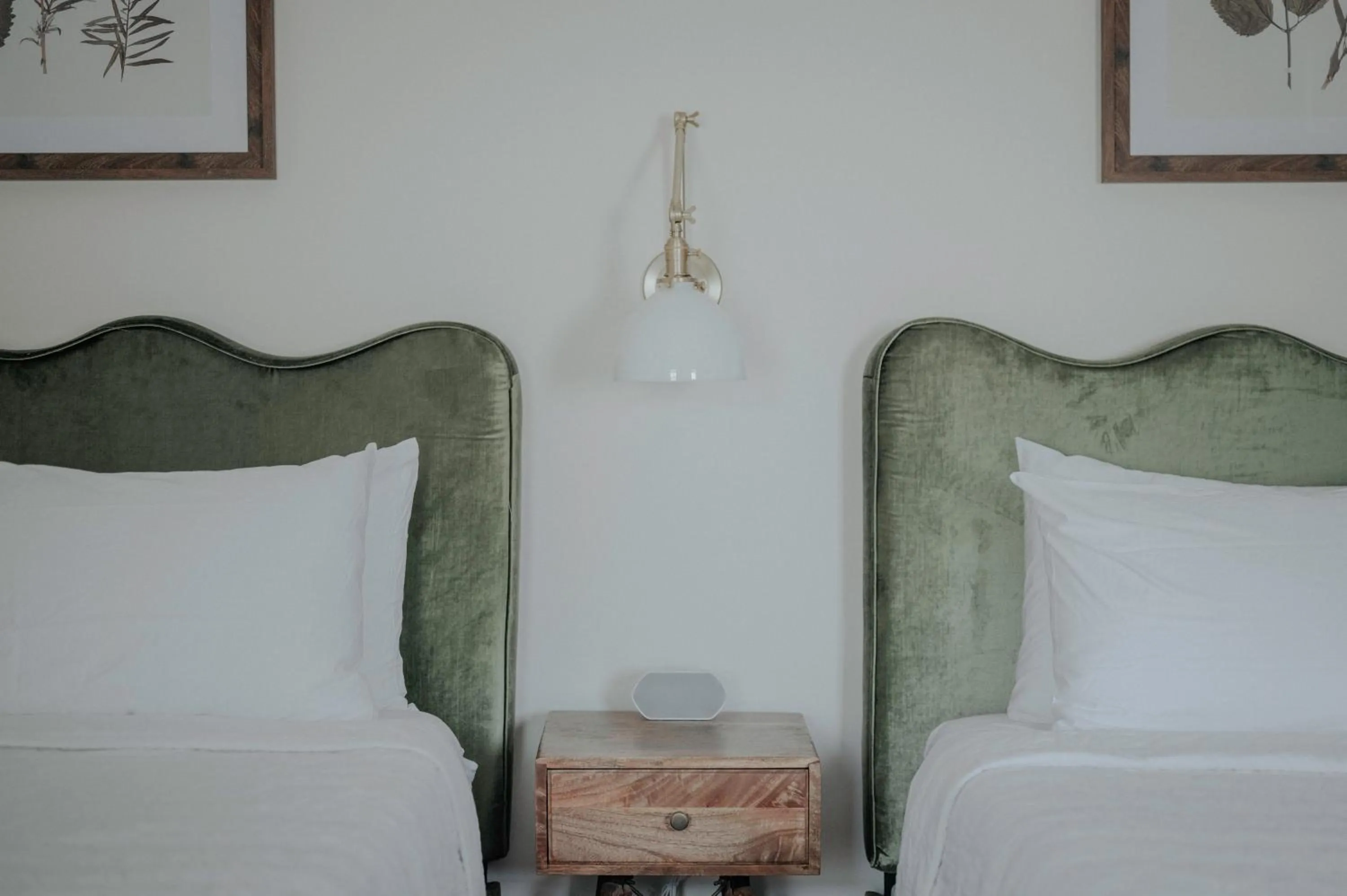 Bed in The Rochester Hotel