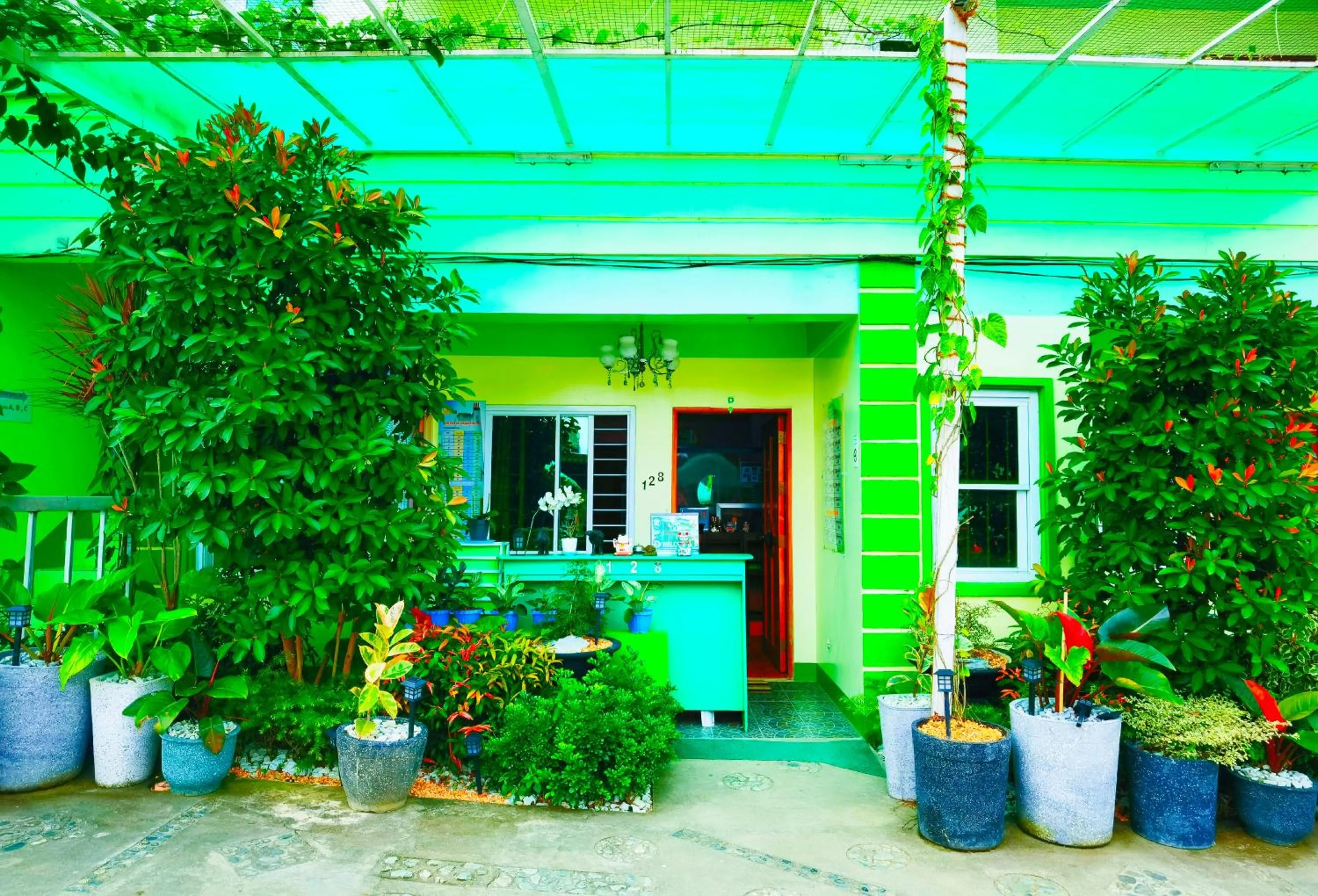 Facade/entrance in RedDoorz at D128 Lodge Cagayan Valley