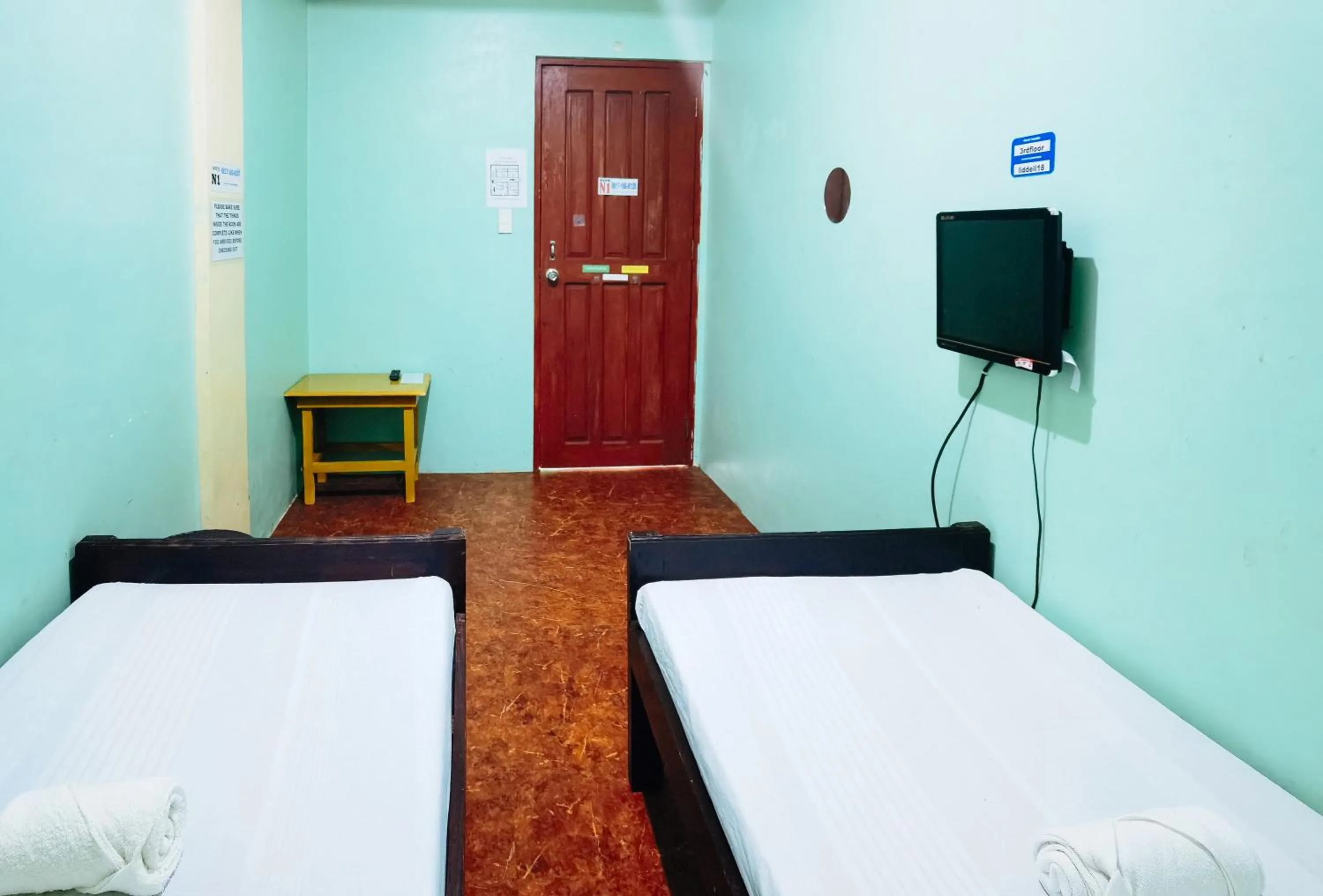 Bed in RedDoorz at D128 Lodge Cagayan Valley