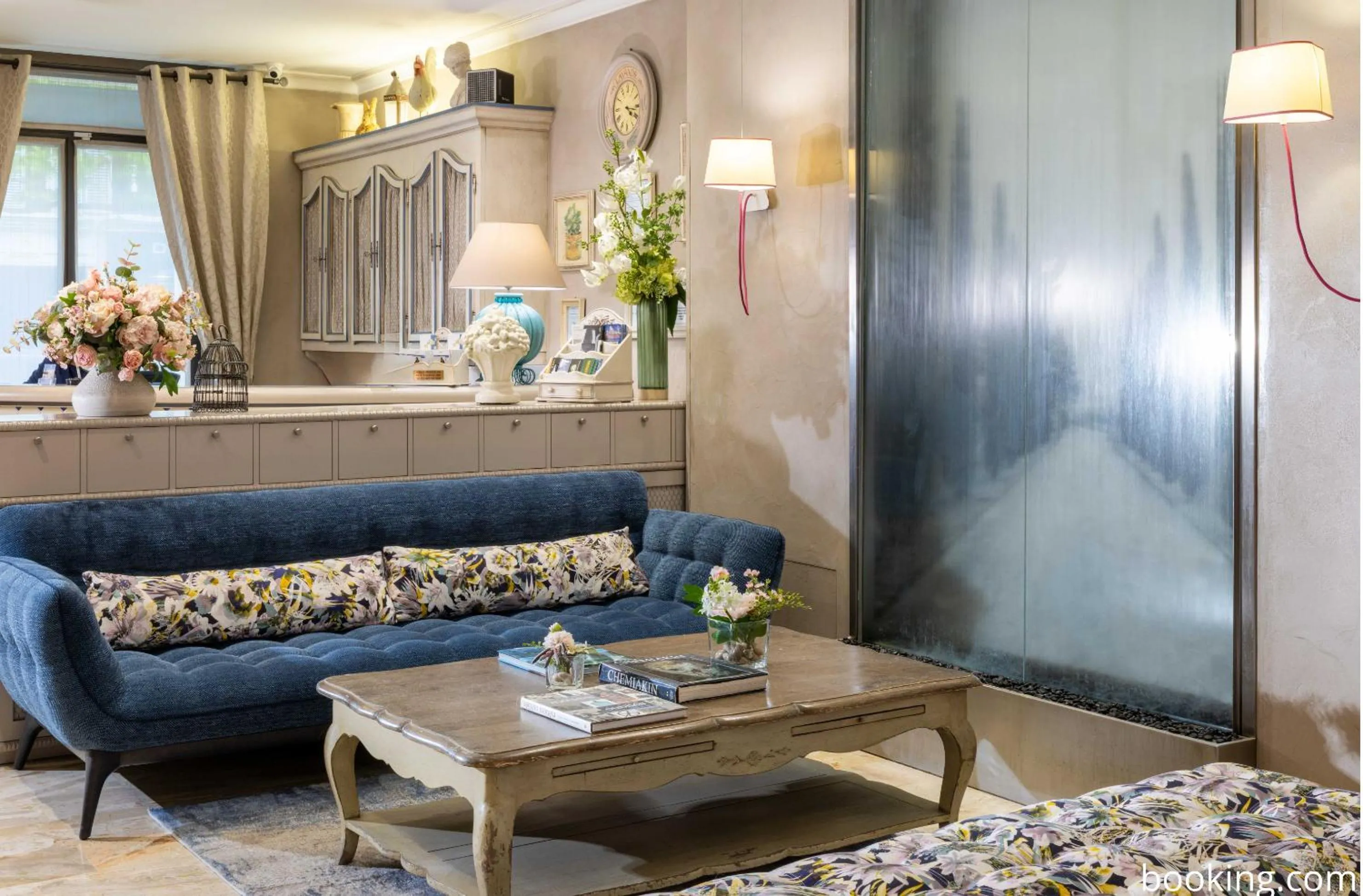 Living room in Hotel Daumesnil-Vincennes