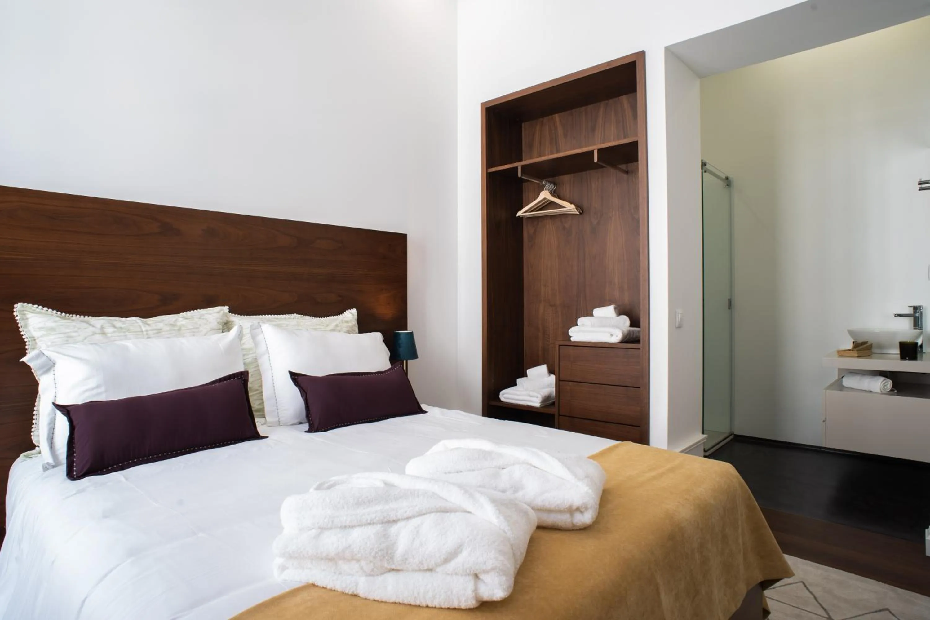 Bedroom, Bed in D'Autor Apartments Alegria