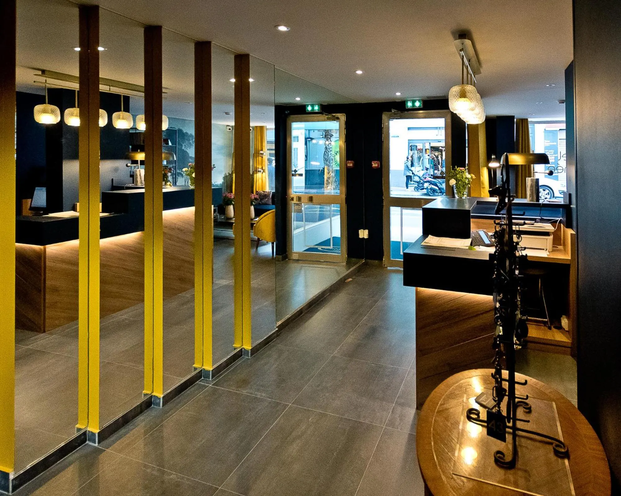 Lobby or reception in ATH hôtel Athénée