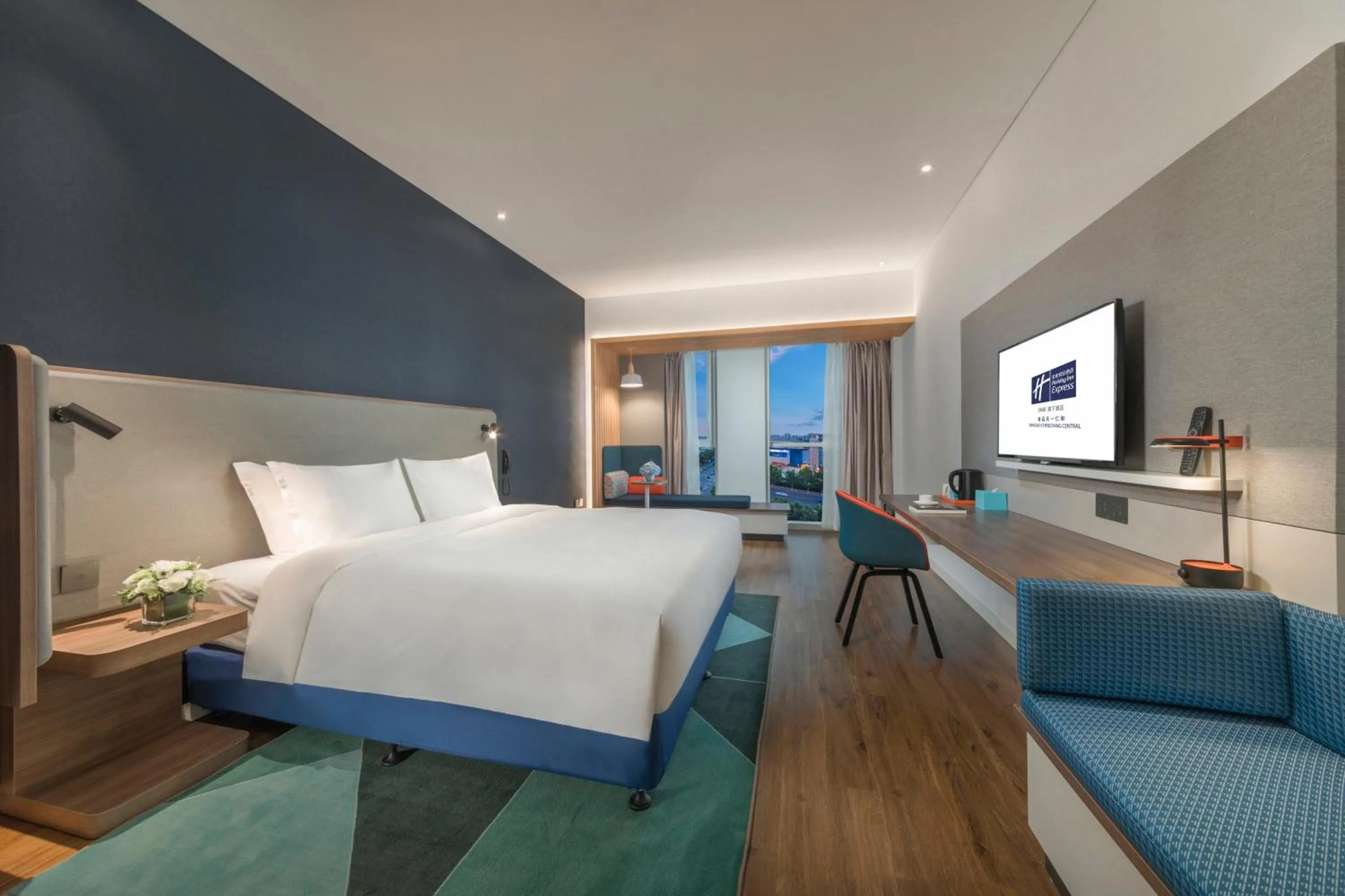 Bed in Holiday Inn Express Qingdao Chengyang Central by IHG