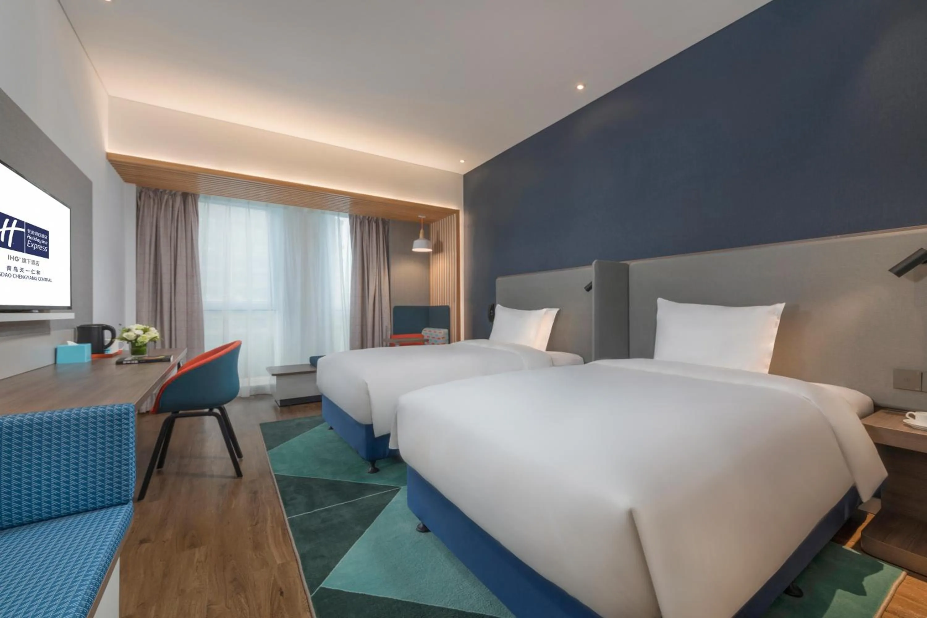 Bed in Holiday Inn Express Qingdao Chengyang Central by IHG