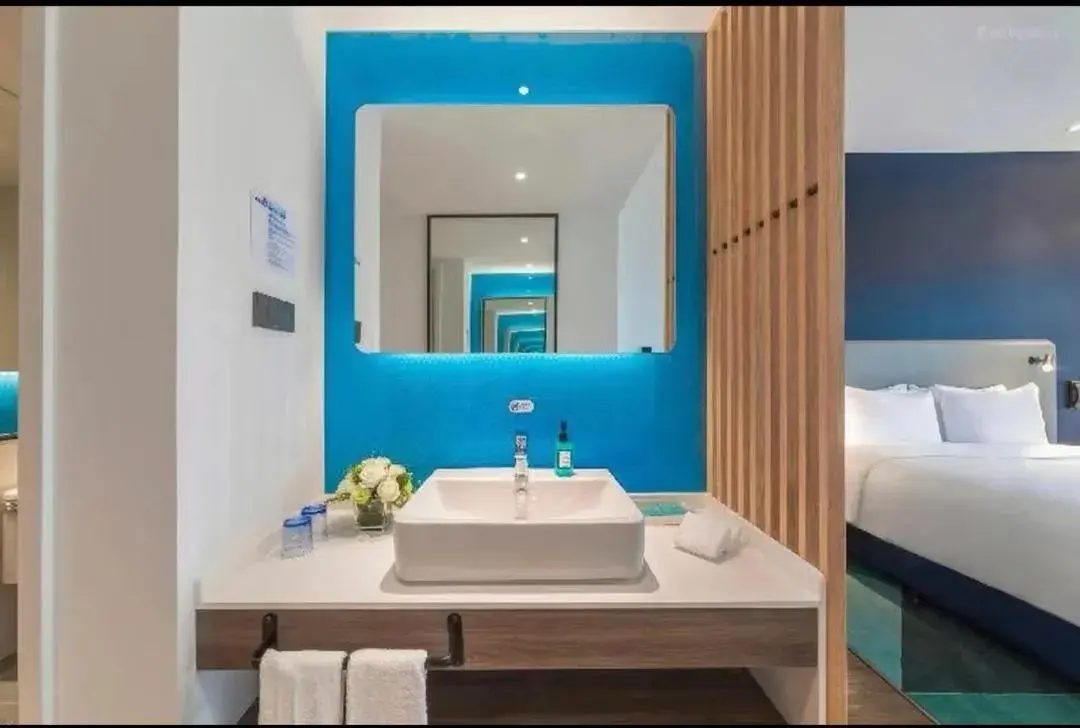 Standard Room in Holiday Inn Express Qingdao Chengyang Central by IHG Standard Room in Holiday Inn Express Qingdao Chengyang Central by IHG