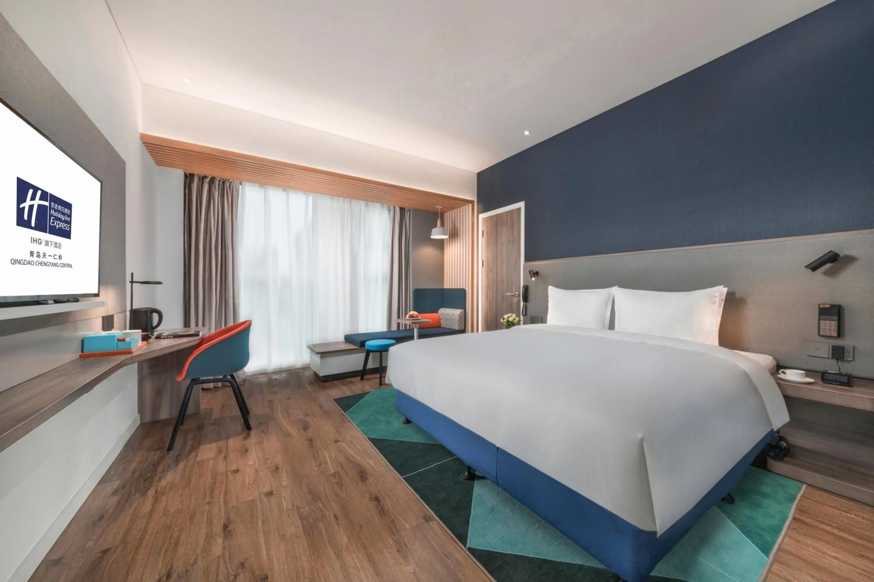 Bed in Holiday Inn Express Qingdao Chengyang Central by IHG