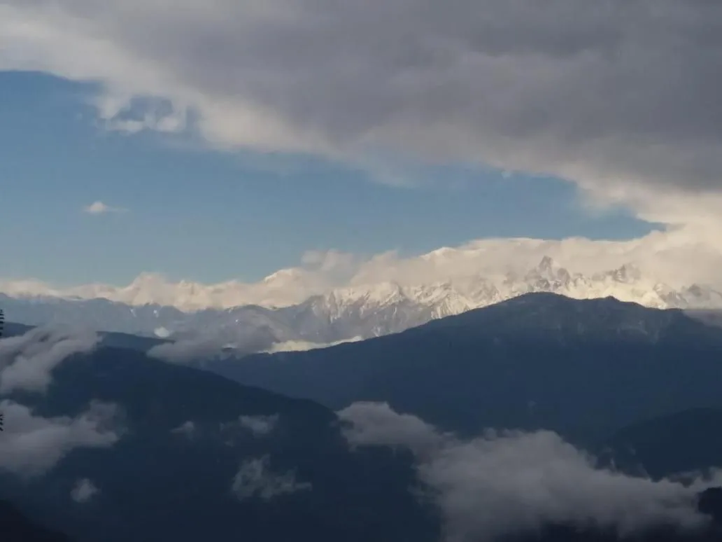 Mountain view in VAMOOSE CHAMLING