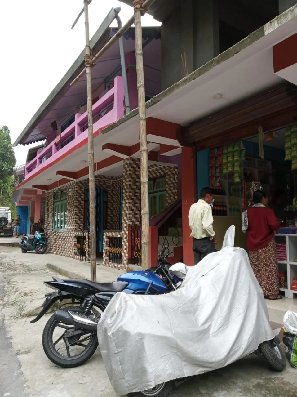 Facade/entrance in VAMOOSE CHAMLING