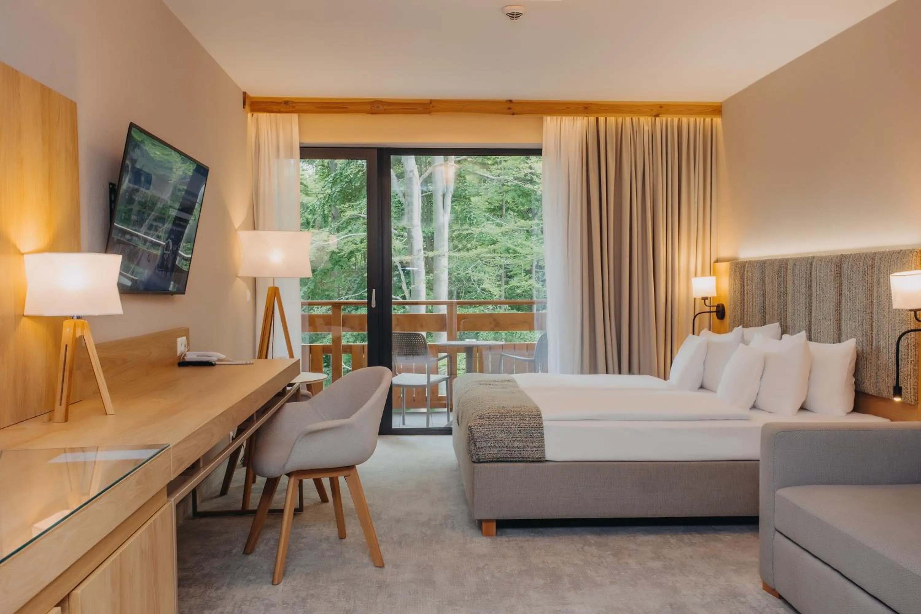 Bedroom in Platinum Mountain Hotel&SPA