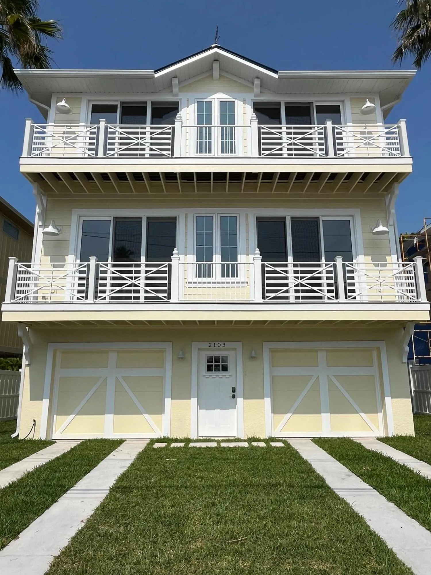 Property building in Bungalow Beach Resort