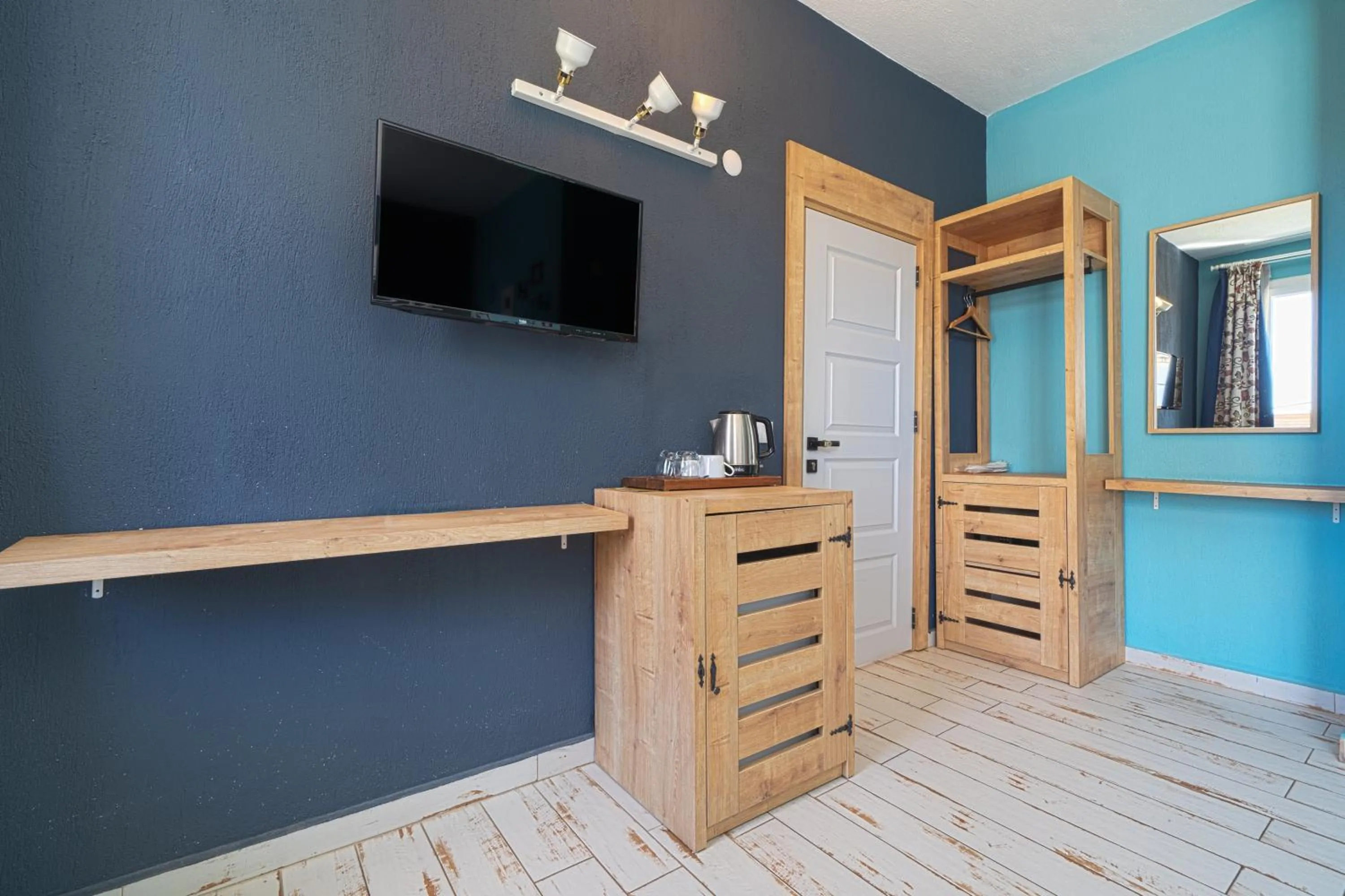 TV and multimedia in İsinda Pansiyon