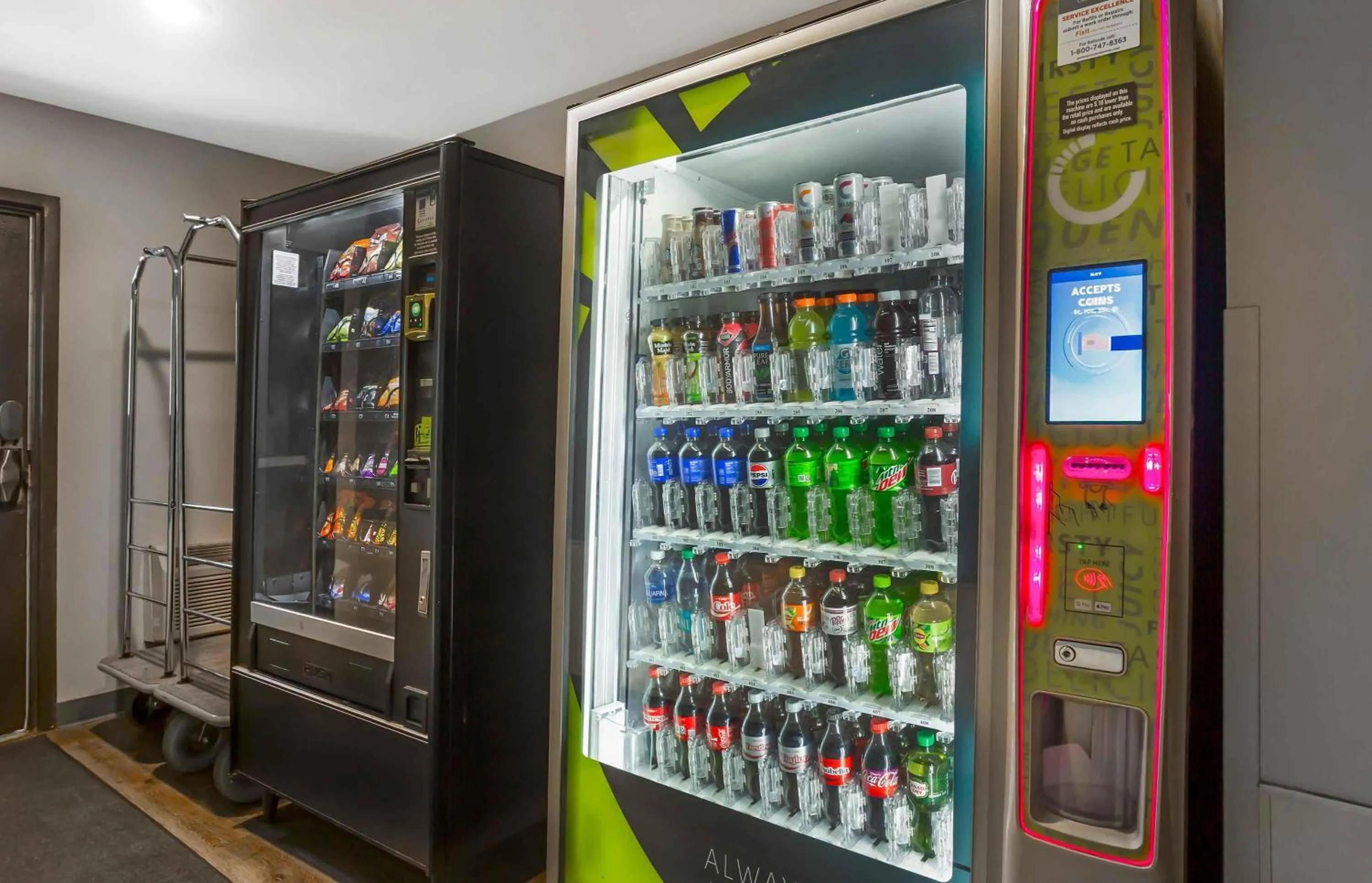 Property building in Extended Stay America Select Suites - Fort Myers - Northeast