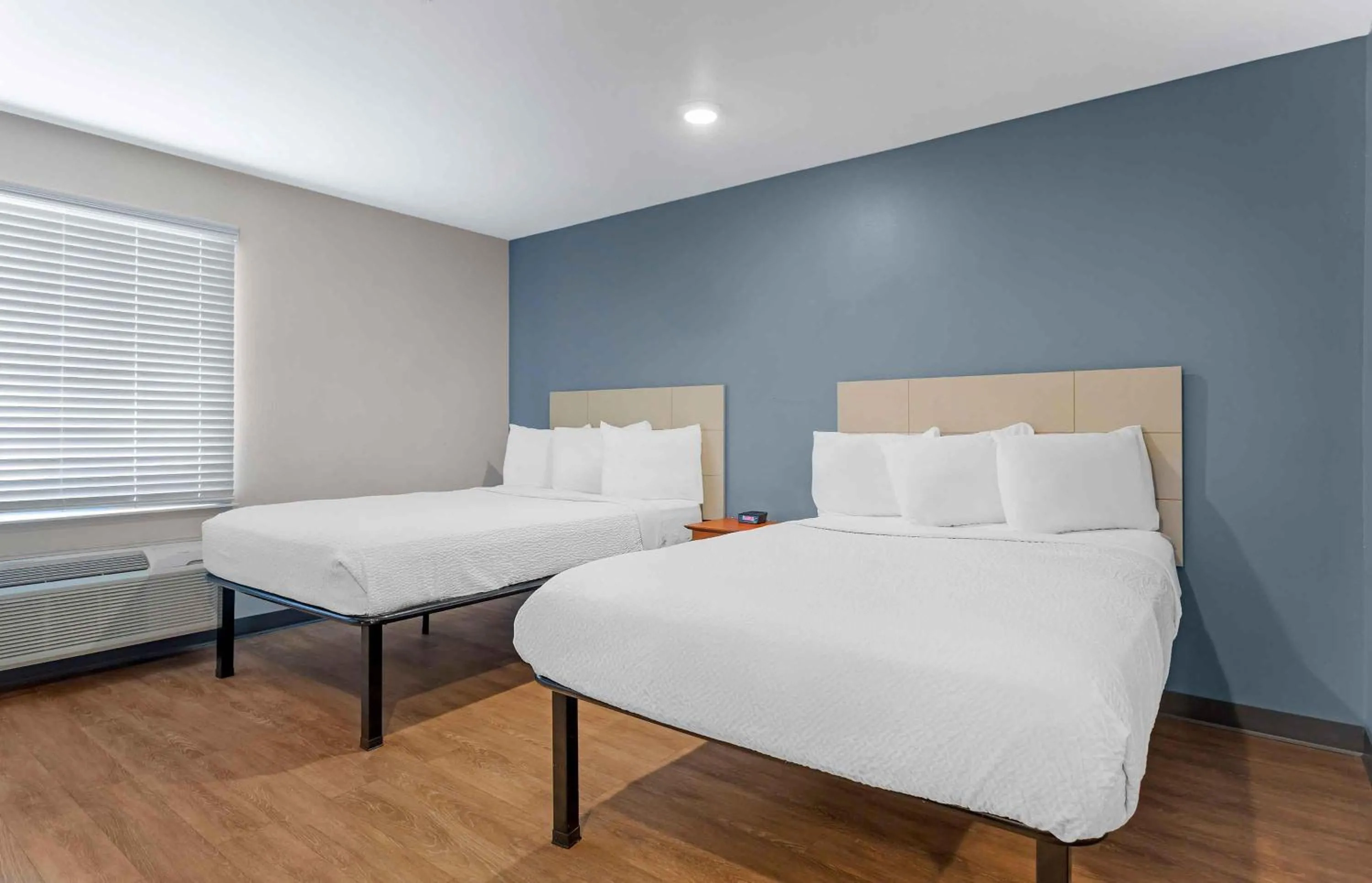 Bedroom, Bed in Extended Stay America Select Suites - Fort Myers - Northeast