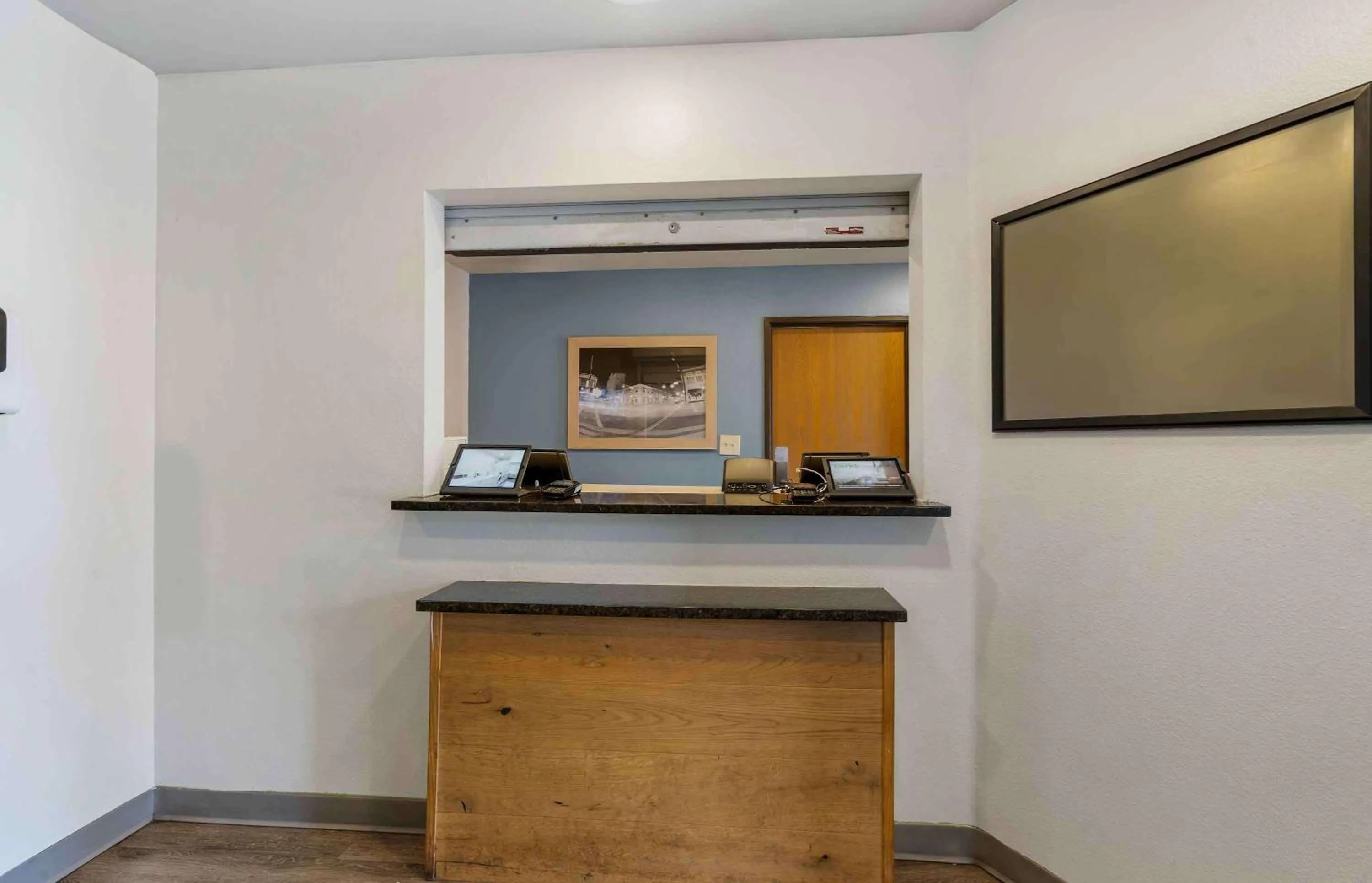 Lobby or reception in Extended Stay America Select Suites - Lakeland