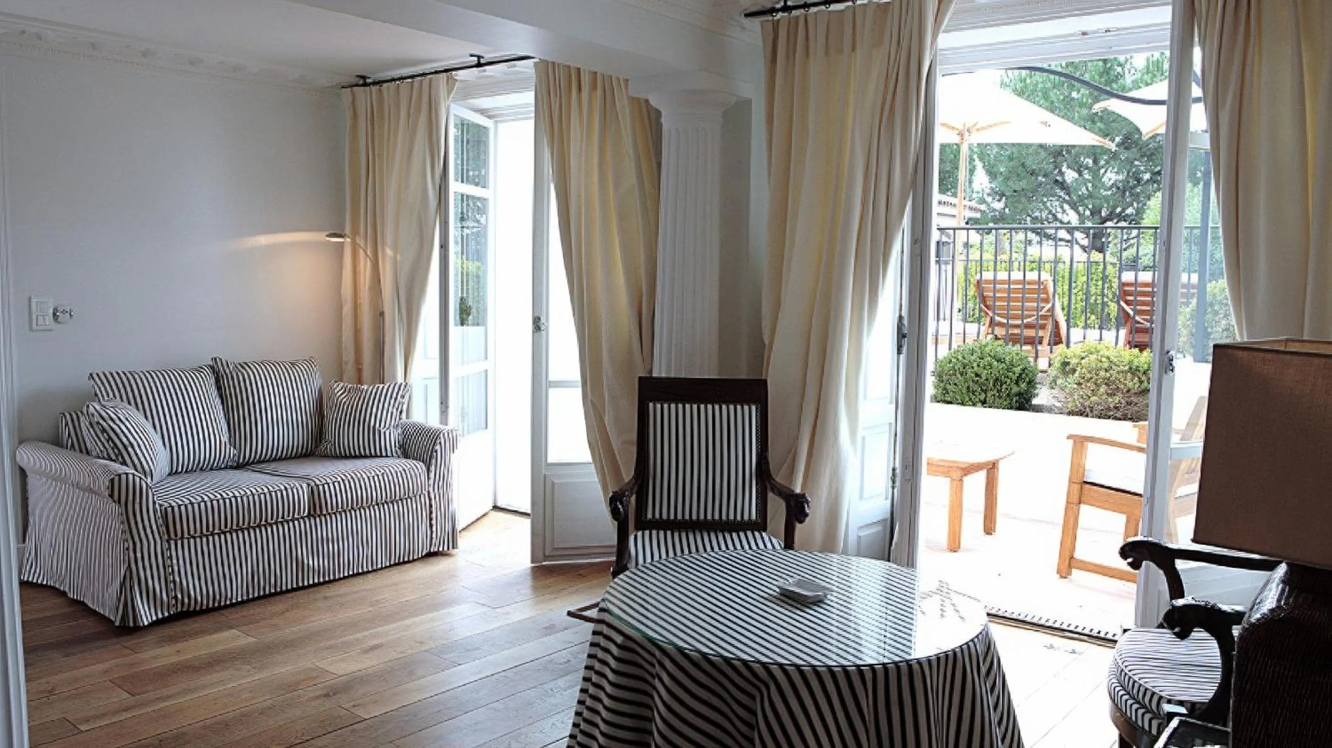 Photo of the whole room in Les Vergers de Saint Paul