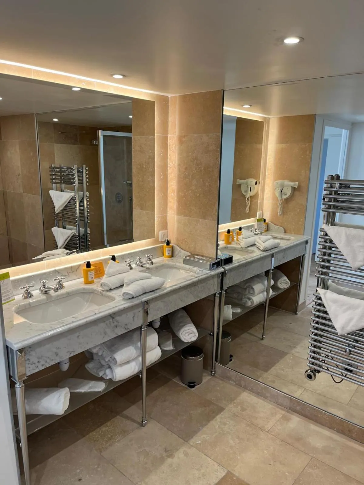 Bathroom in Les Vergers de Saint Paul