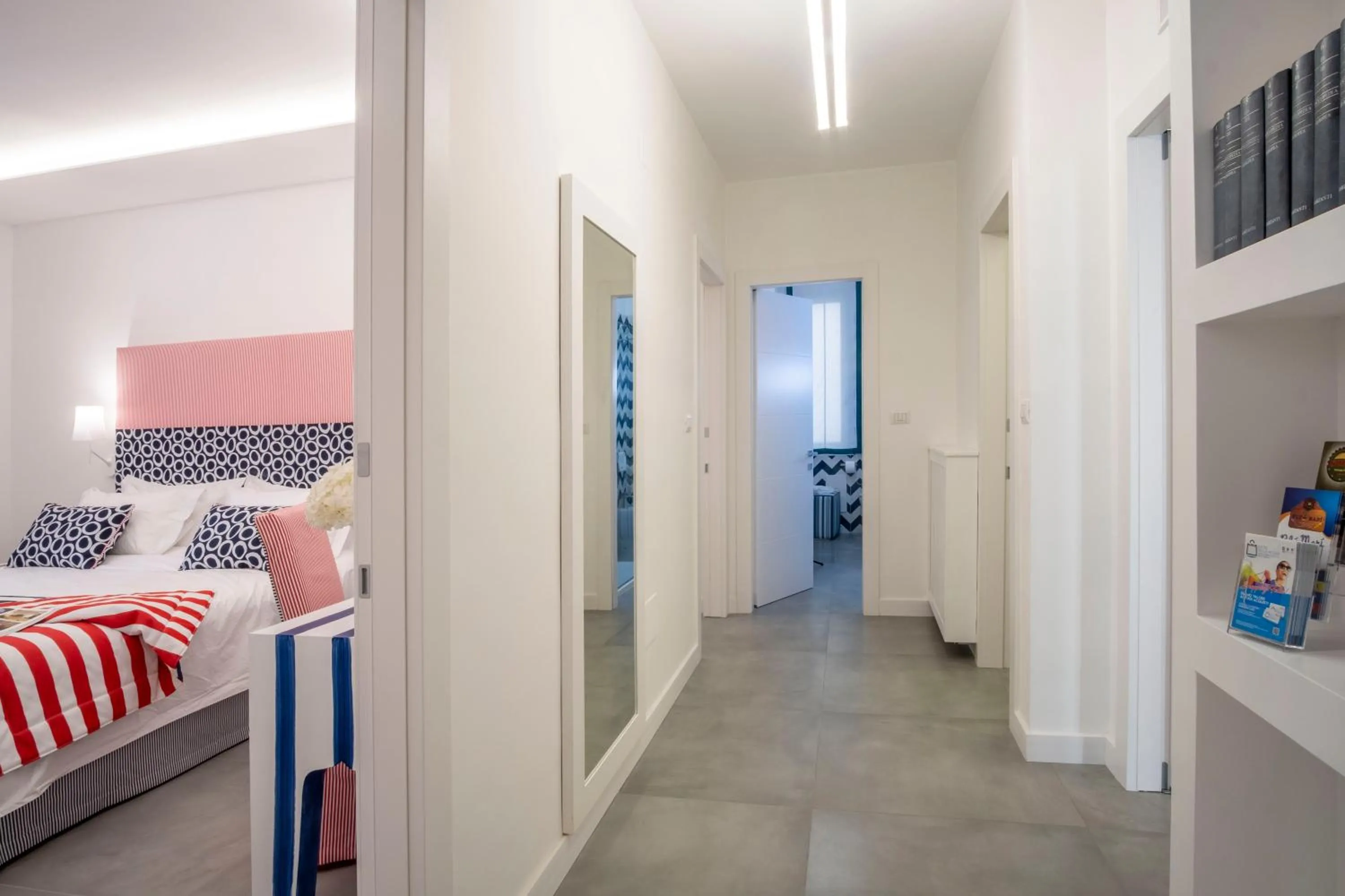 Photo of the whole room, Bed in YourHome - Unica Luxury Apartment